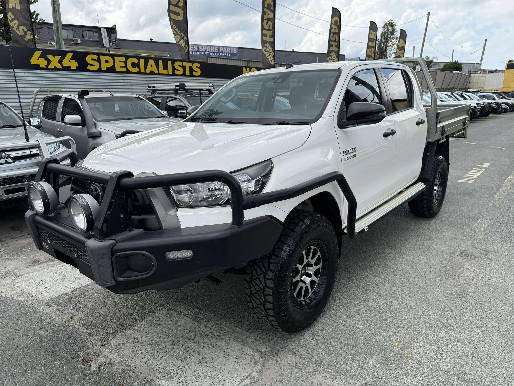 TOYOTA HILUX