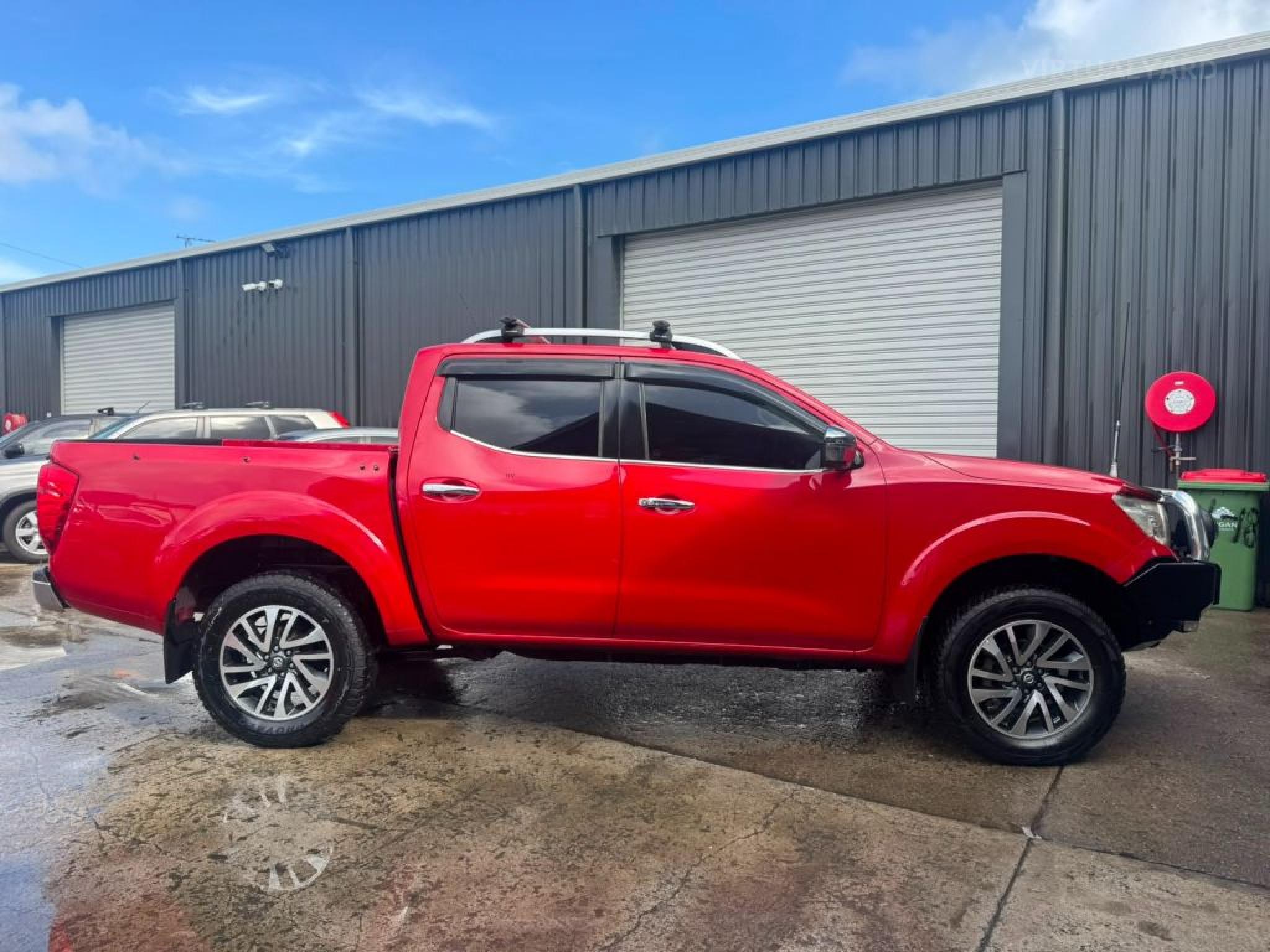 NISSAN NAVARA