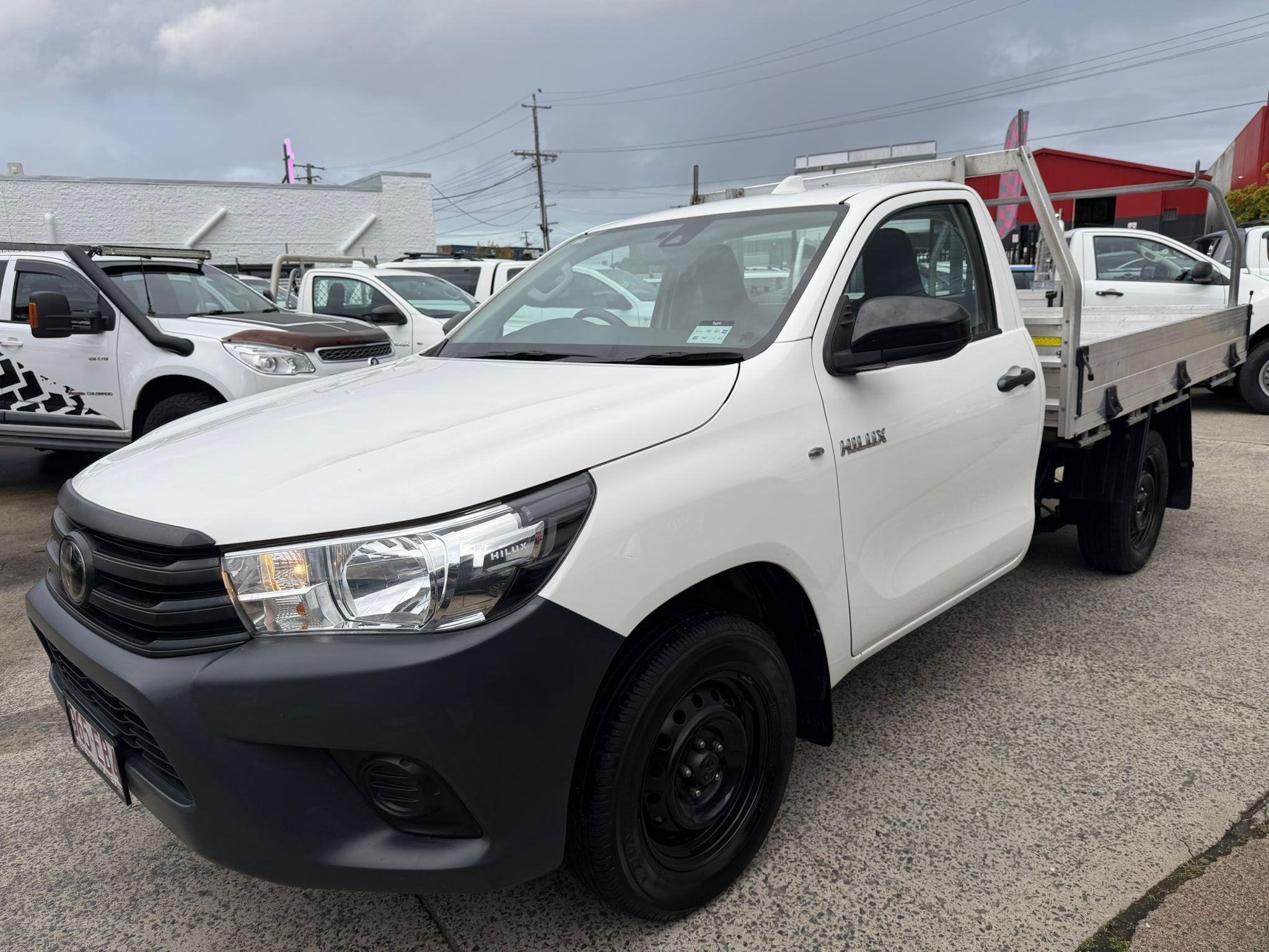 TOYOTA HILUX