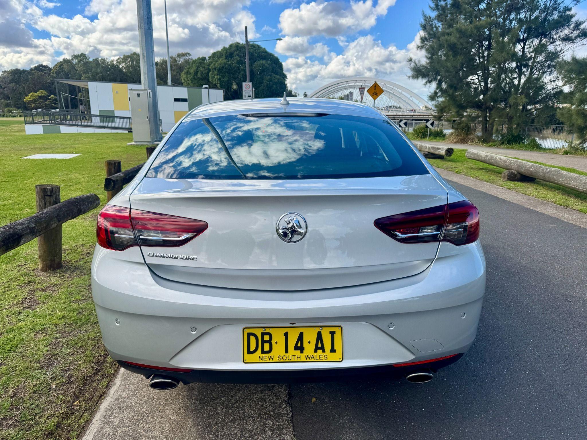 HOLDEN COMMODORE