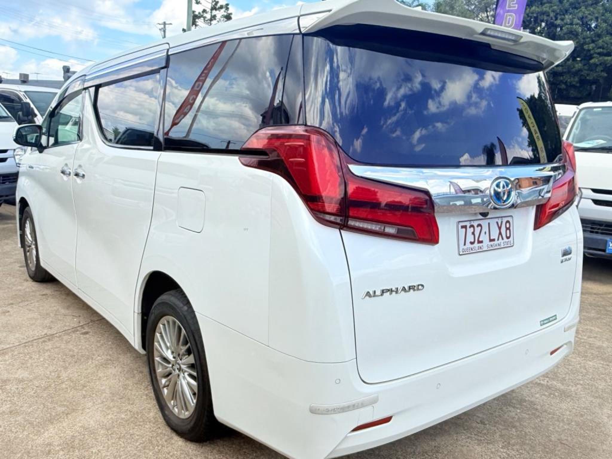 TOYOTA ALPHARD
