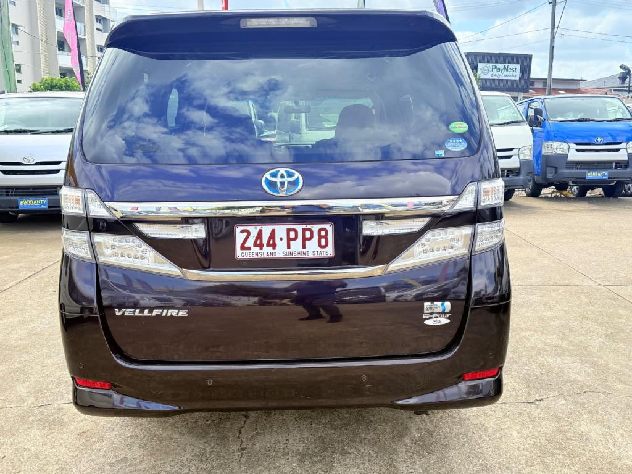 TOYOTA VELLFIRE