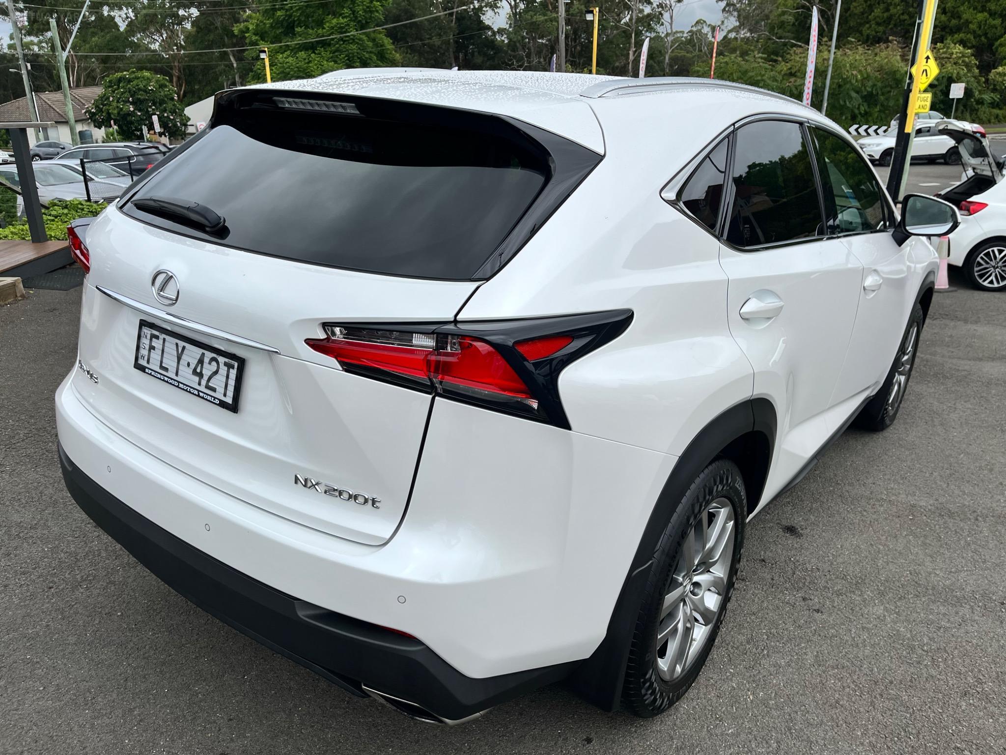 LEXUS NX200t