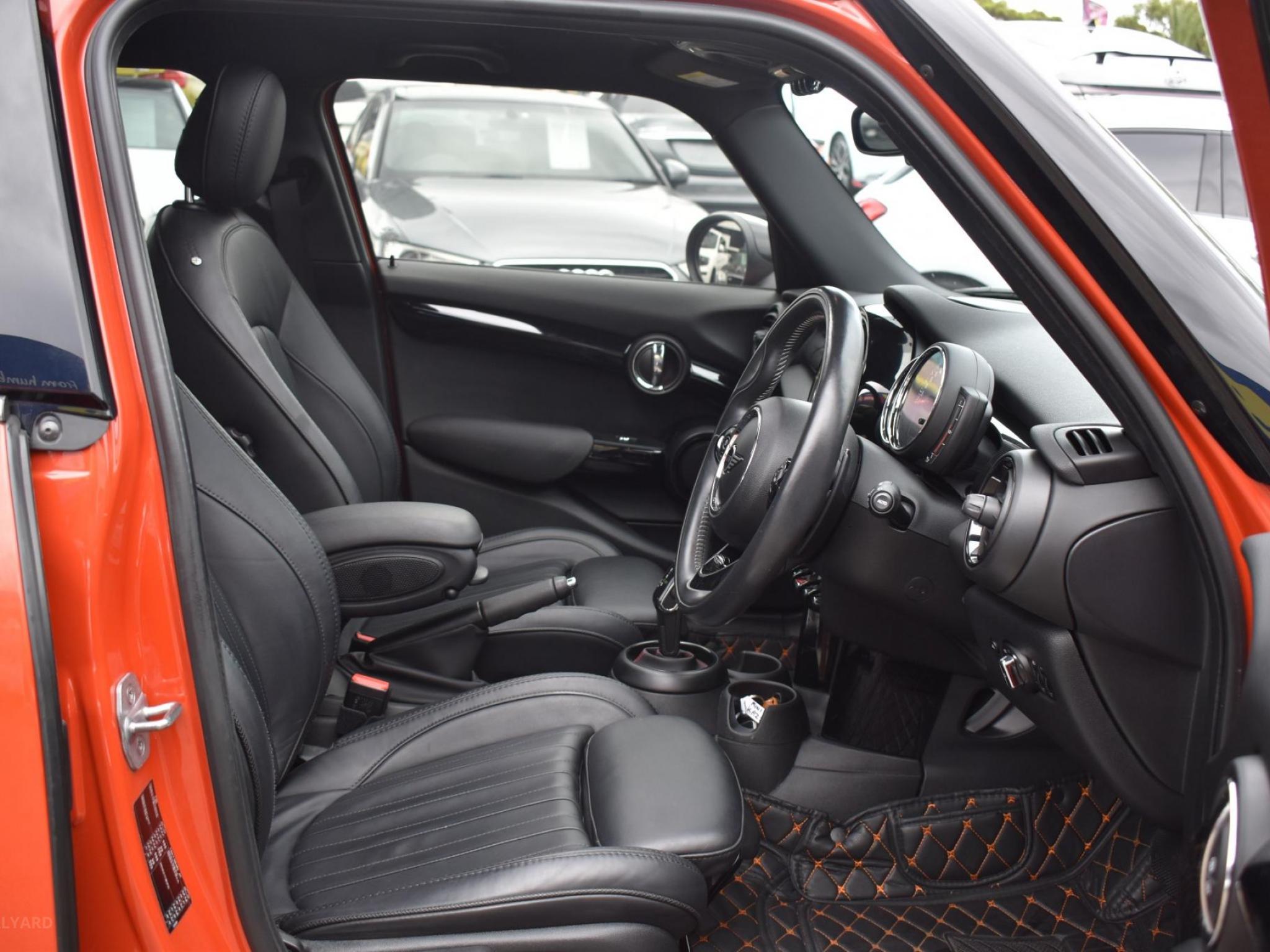 MINI Hatch
