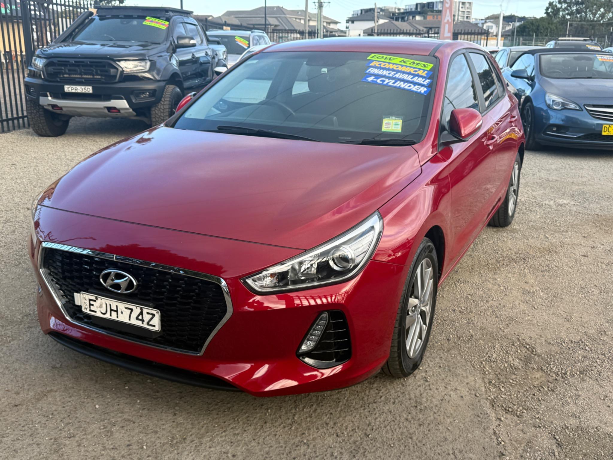 HYUNDAI i30