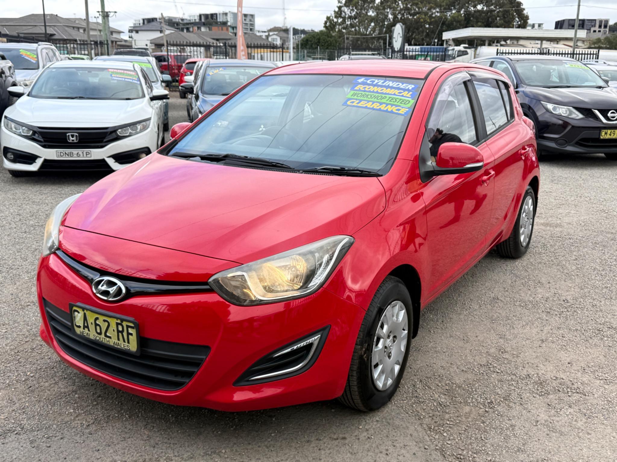 HYUNDAI i20