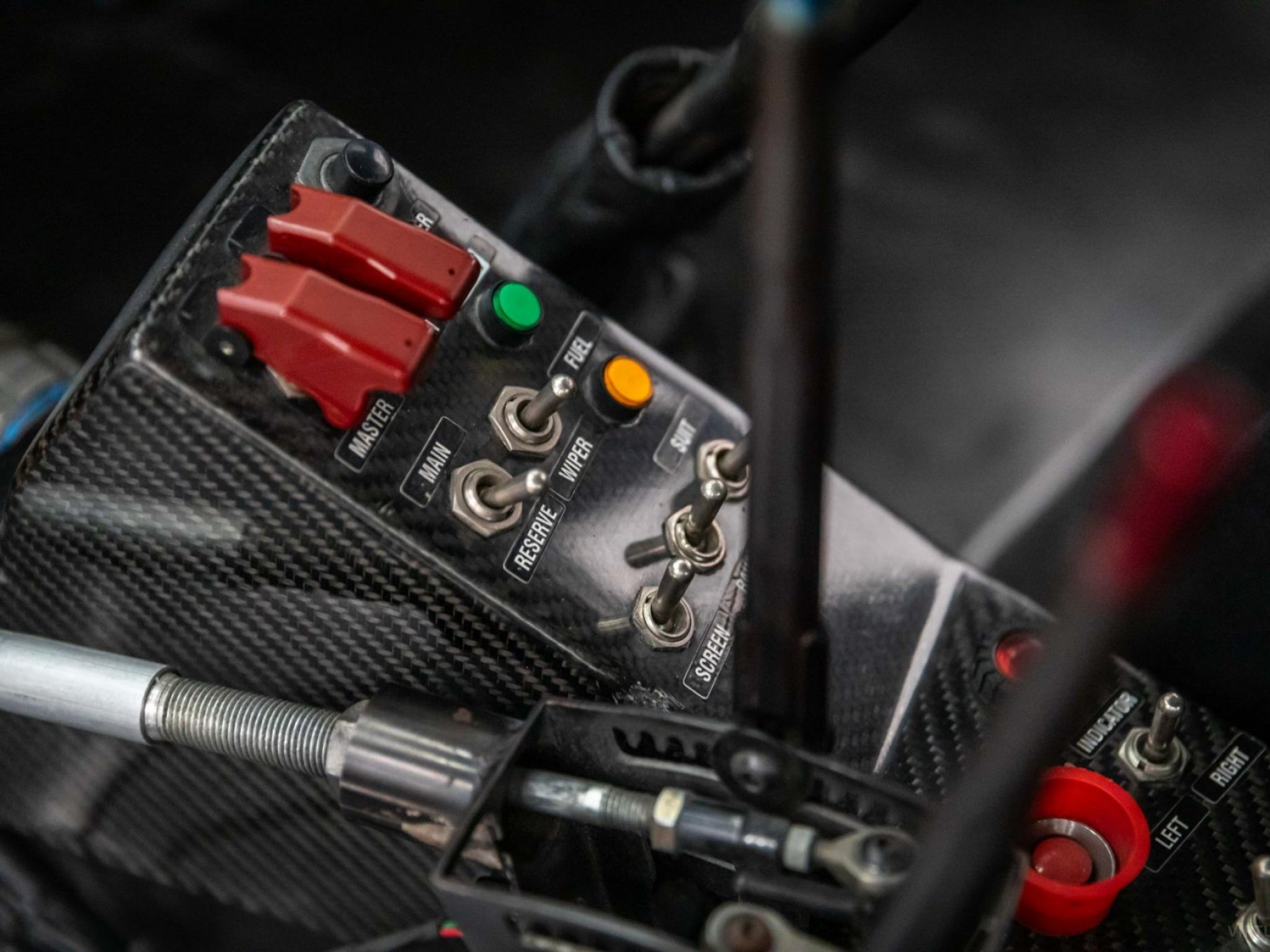 FORD BF 888 LOWNDES SUPERCAR 888 CRAIG LOWNDES BUILT BY TRIPLE EIGHT ...