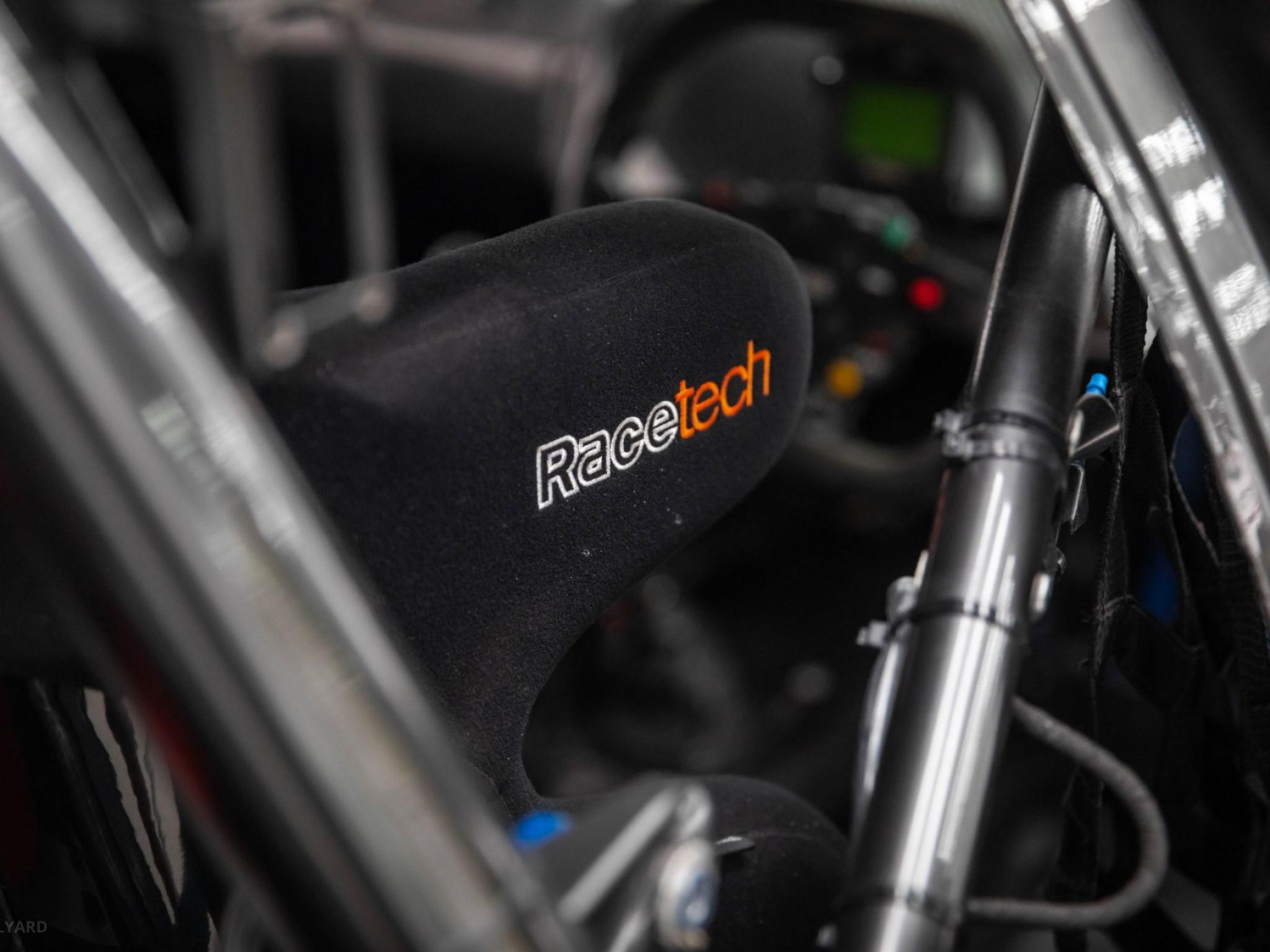 FORD BF 888 LOWNDES SUPERCAR 888 CRAIG LOWNDES BUILT BY TRIPLE EIGHT ...