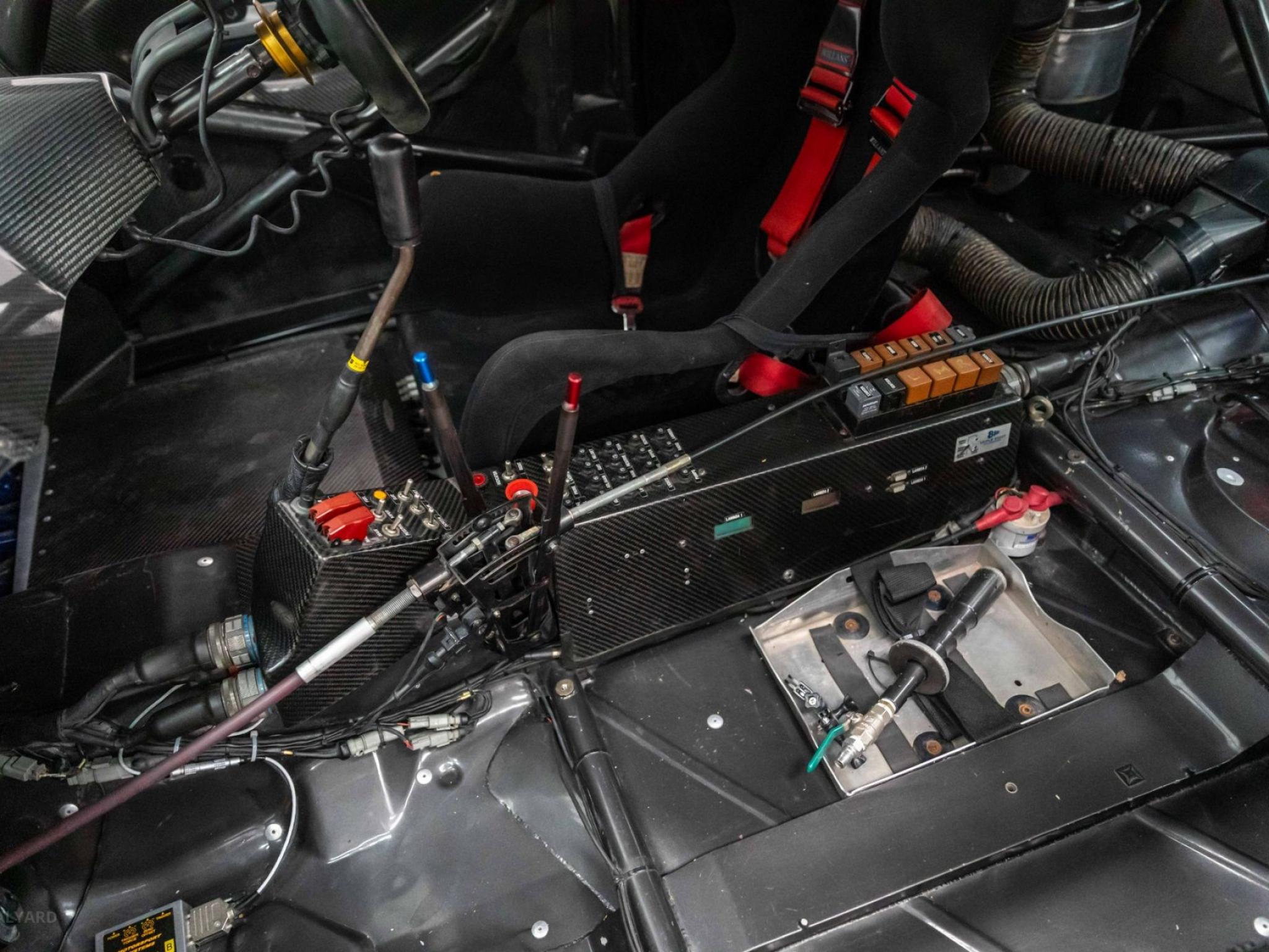 FORD BF 888 LOWNDES SUPERCAR 888 CRAIG LOWNDES BUILT BY TRIPLE EIGHT ...