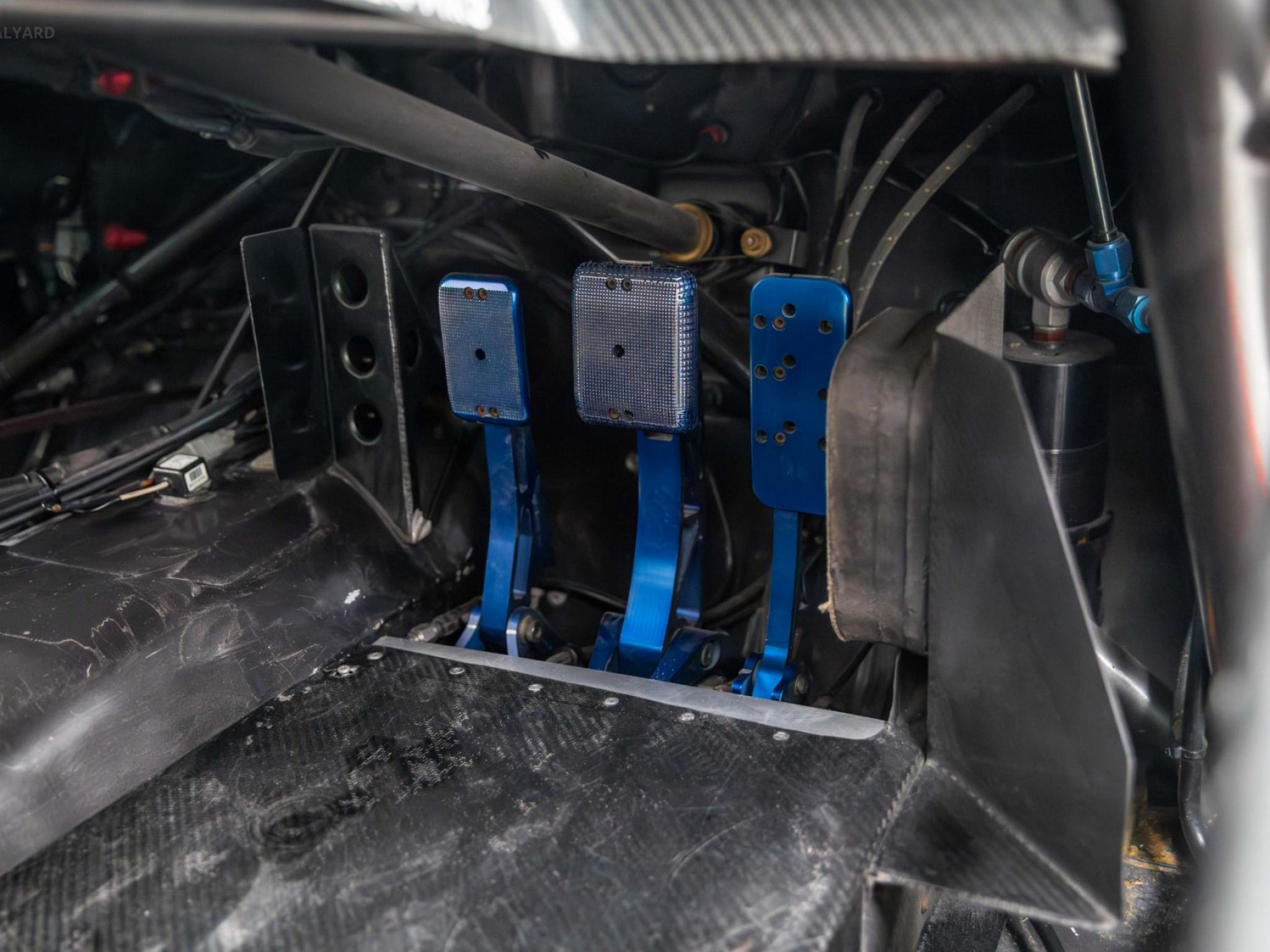 FORD BF 888 LOWNDES SUPERCAR 888 CRAIG LOWNDES BUILT BY TRIPLE EIGHT ...