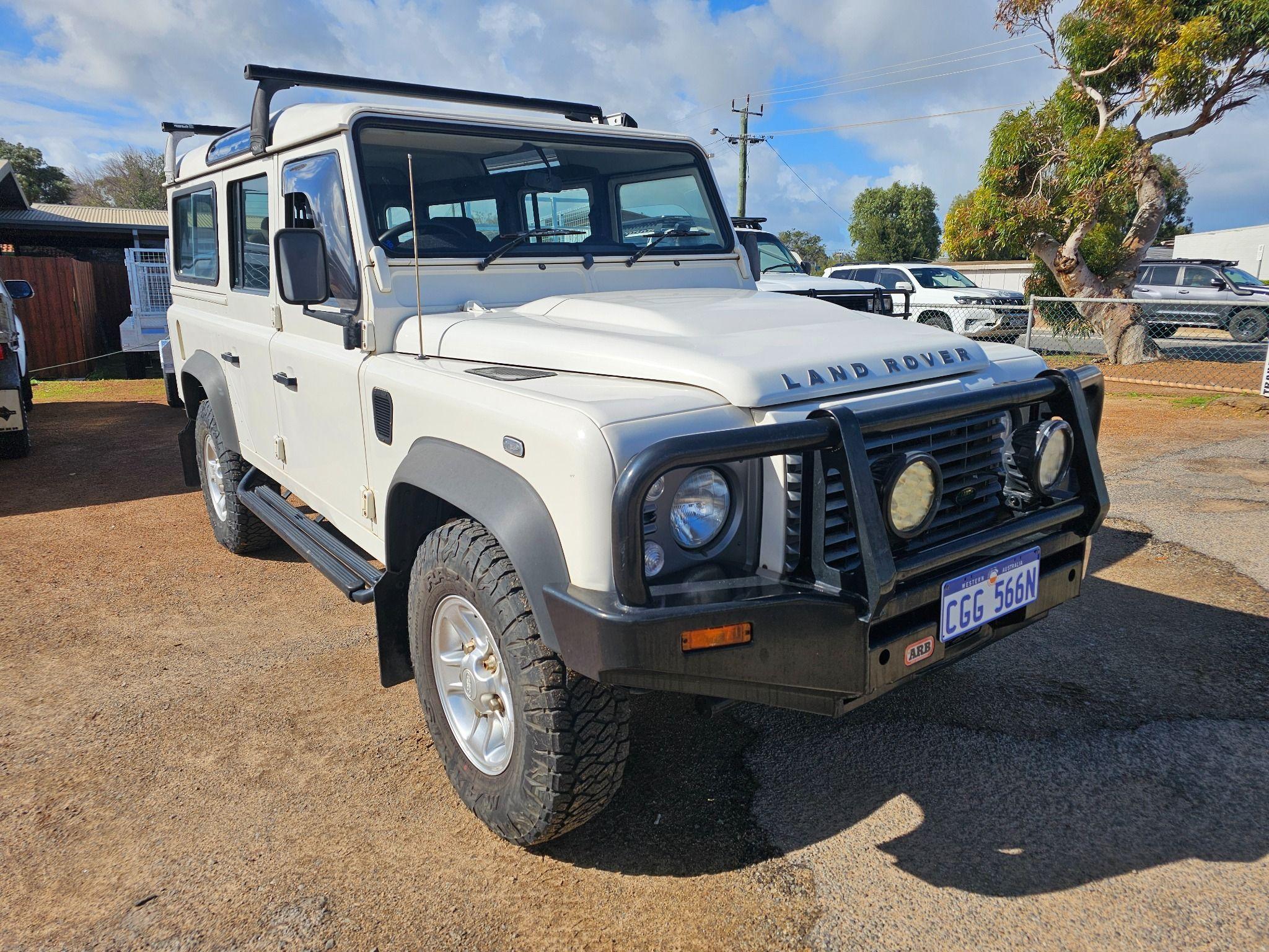 LAND ROVER DEFENDER