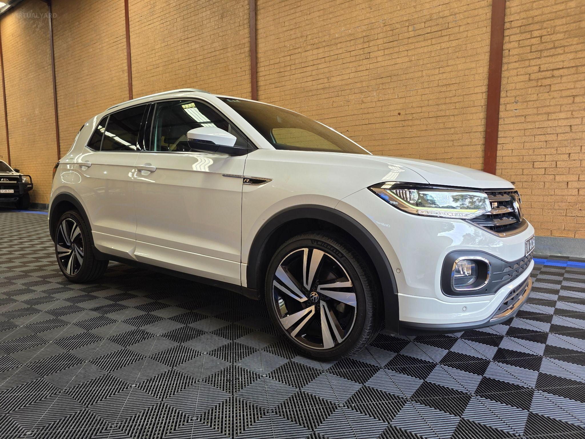 VOLKSWAGEN T-CROSS