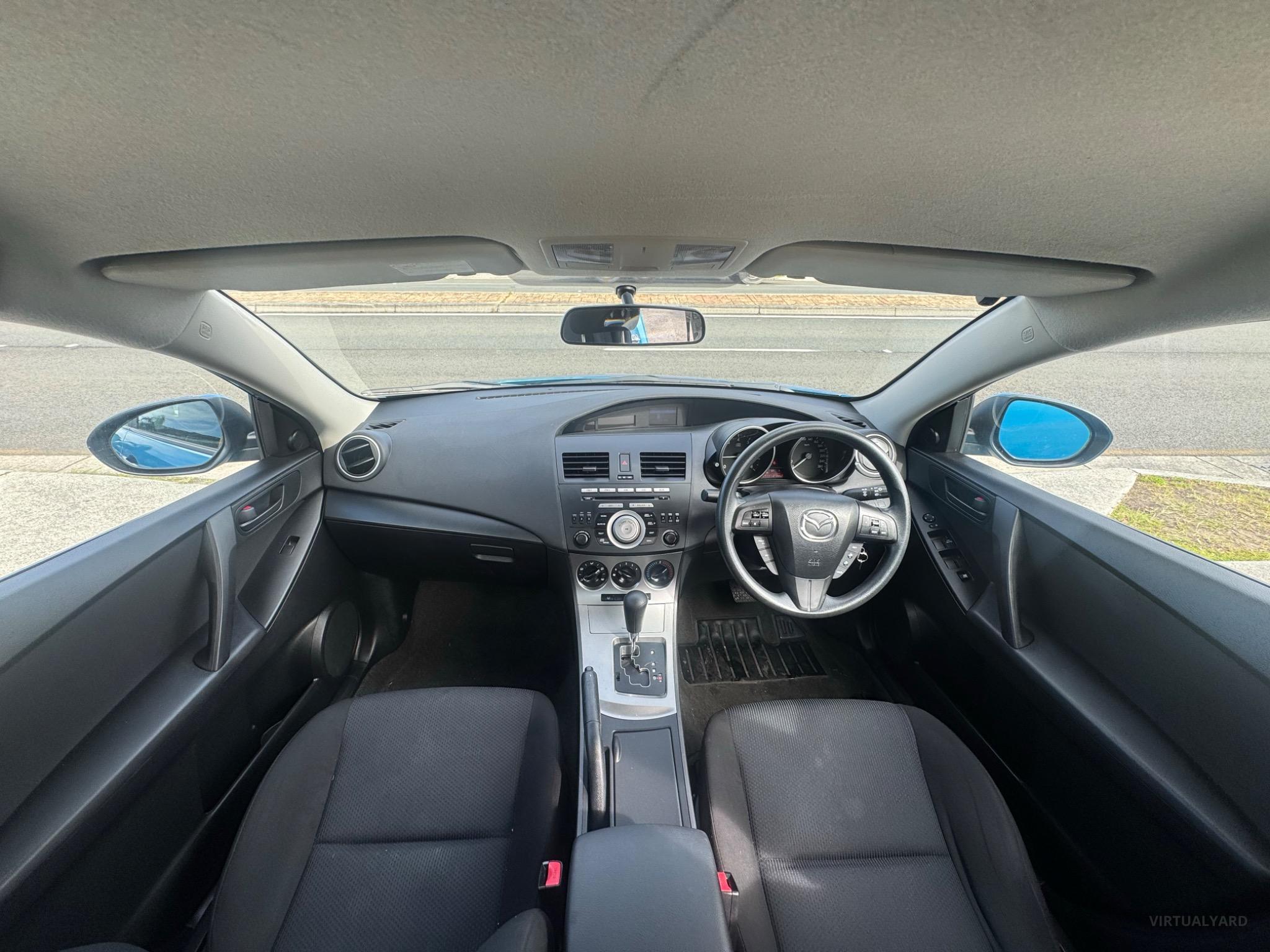 MAZDA MAZDA3
