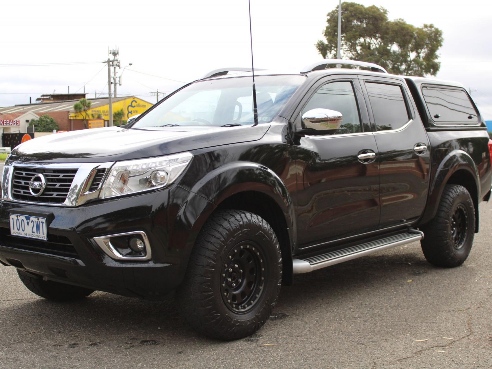 NISSAN NAVARA