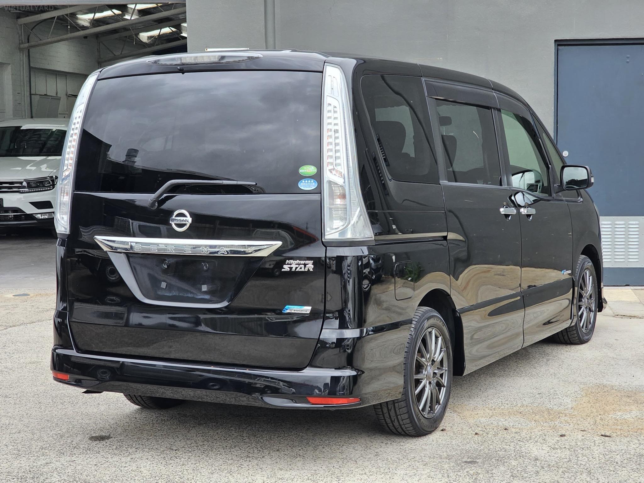 NISSAN SERENA