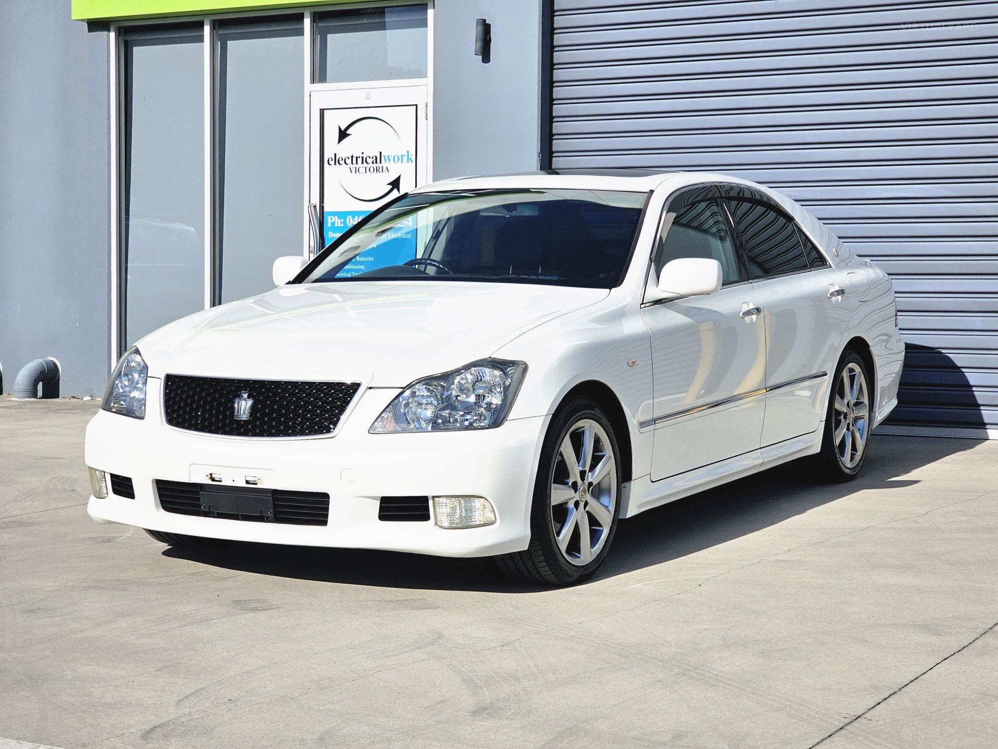 TOYOTA CROWN ATHLETE