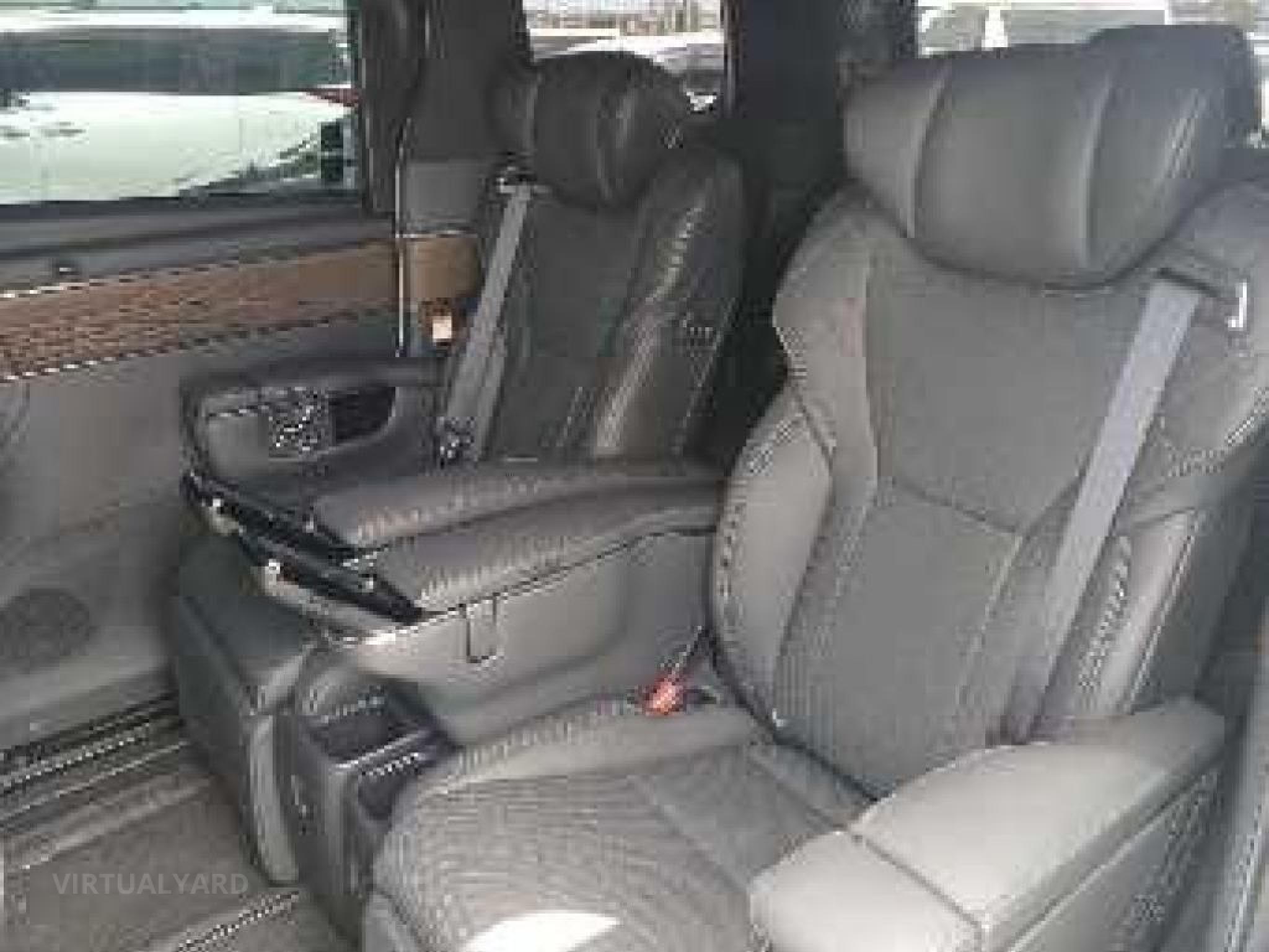 TOYOTA VELLFIRE EXECUTIVE LOUNGE