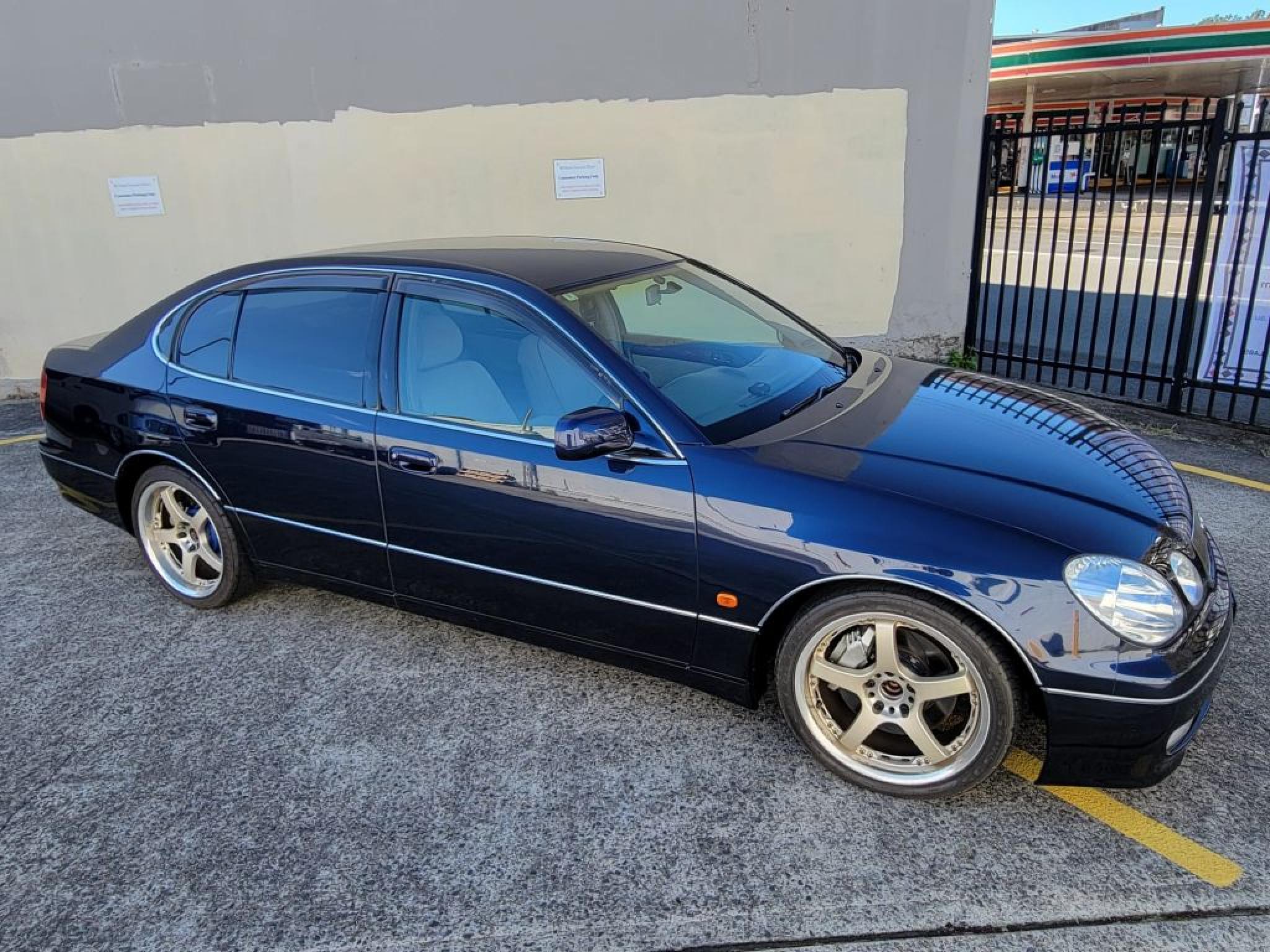 TOYOTA ARISTO V300