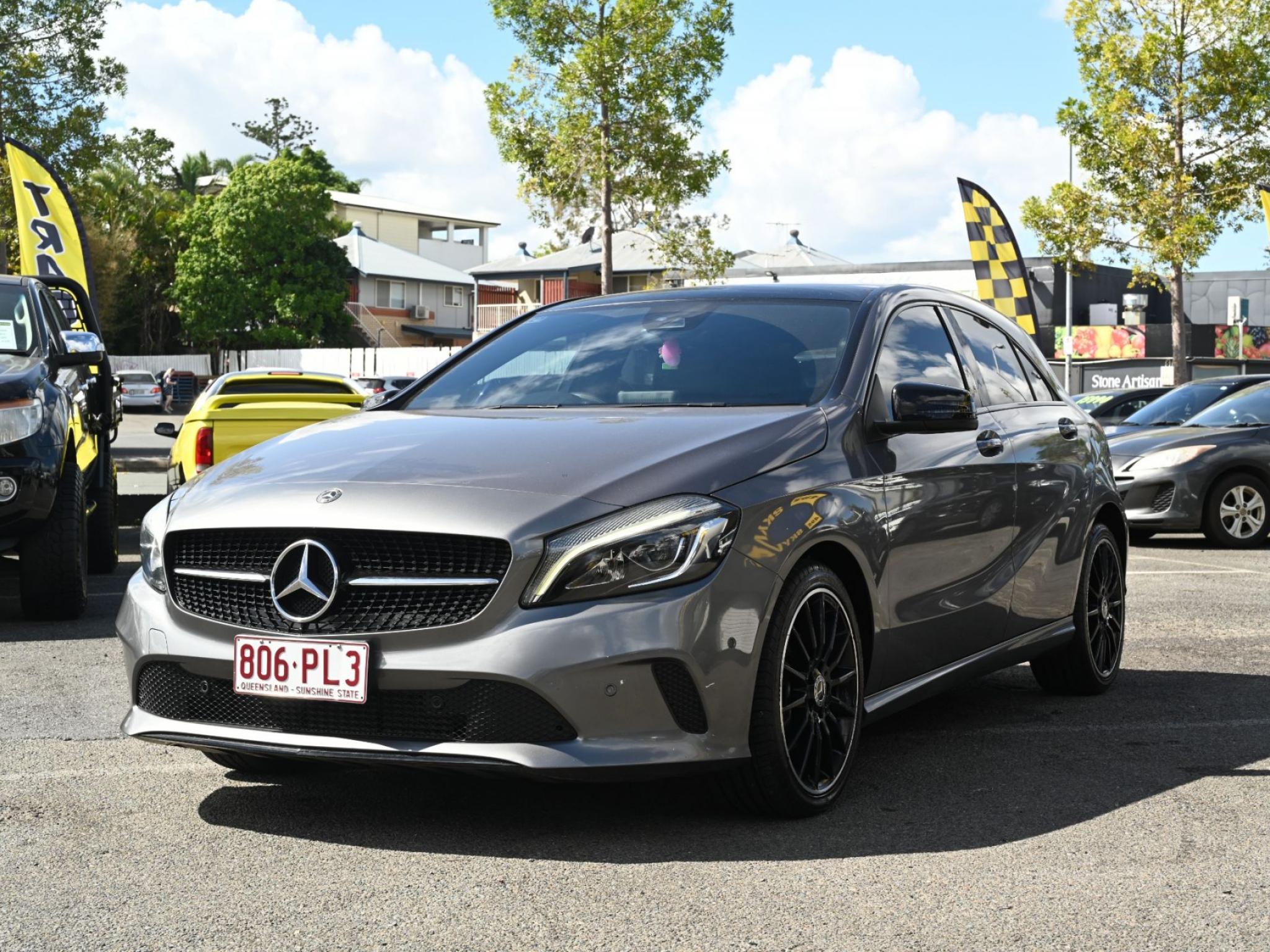 Mercedes- Benz A180