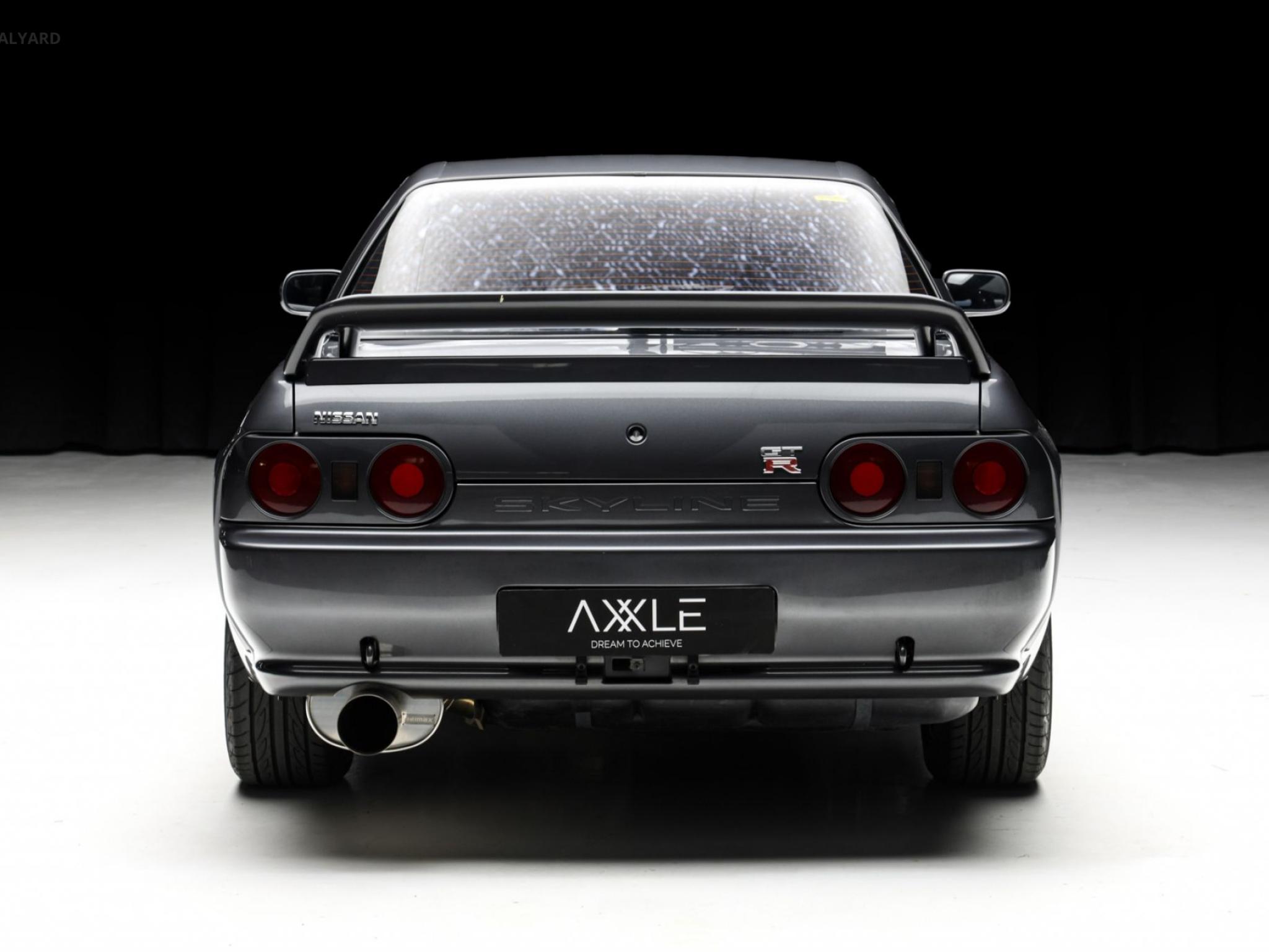 NISSAN SKYLINE