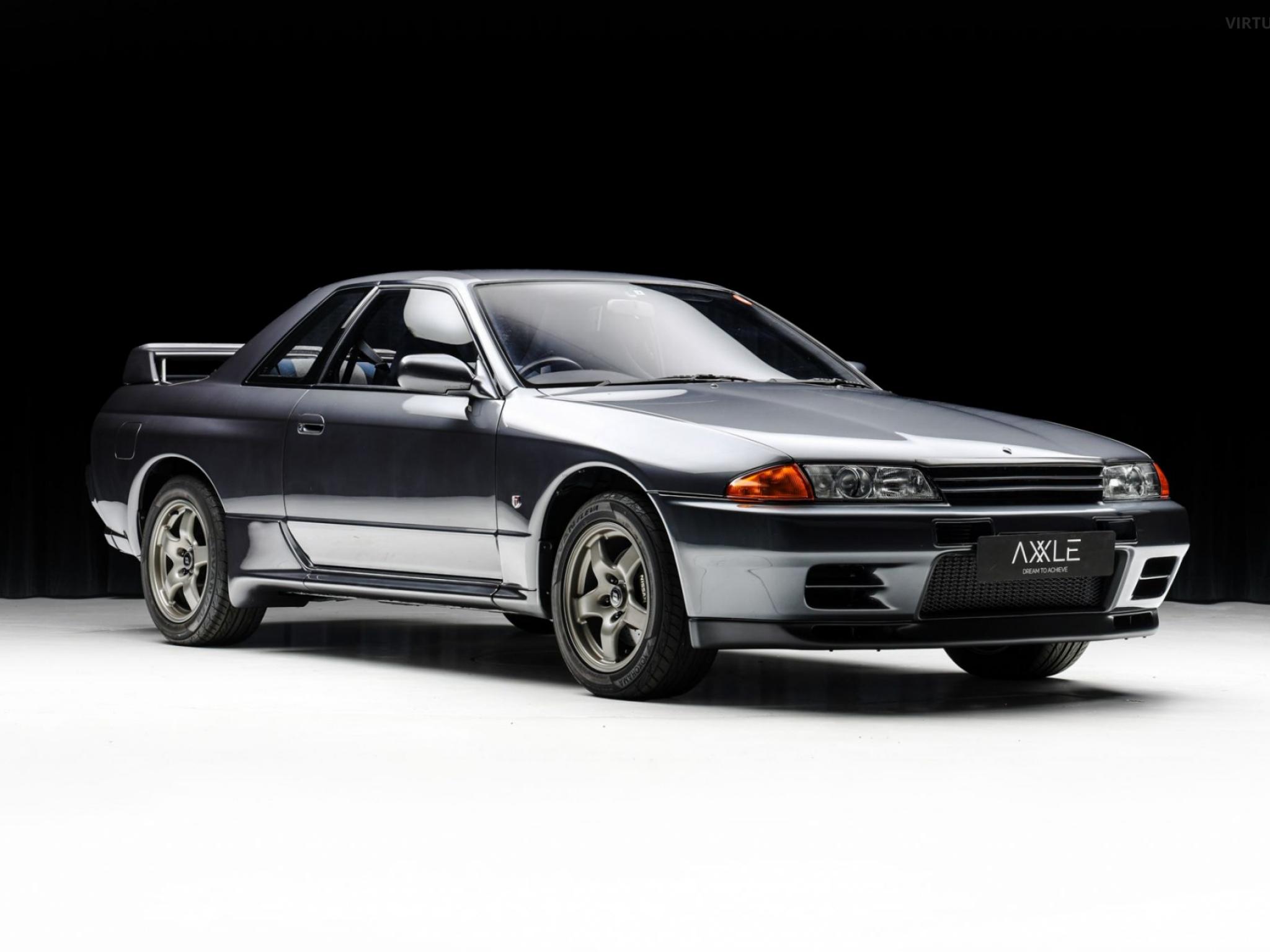 NISSAN SKYLINE