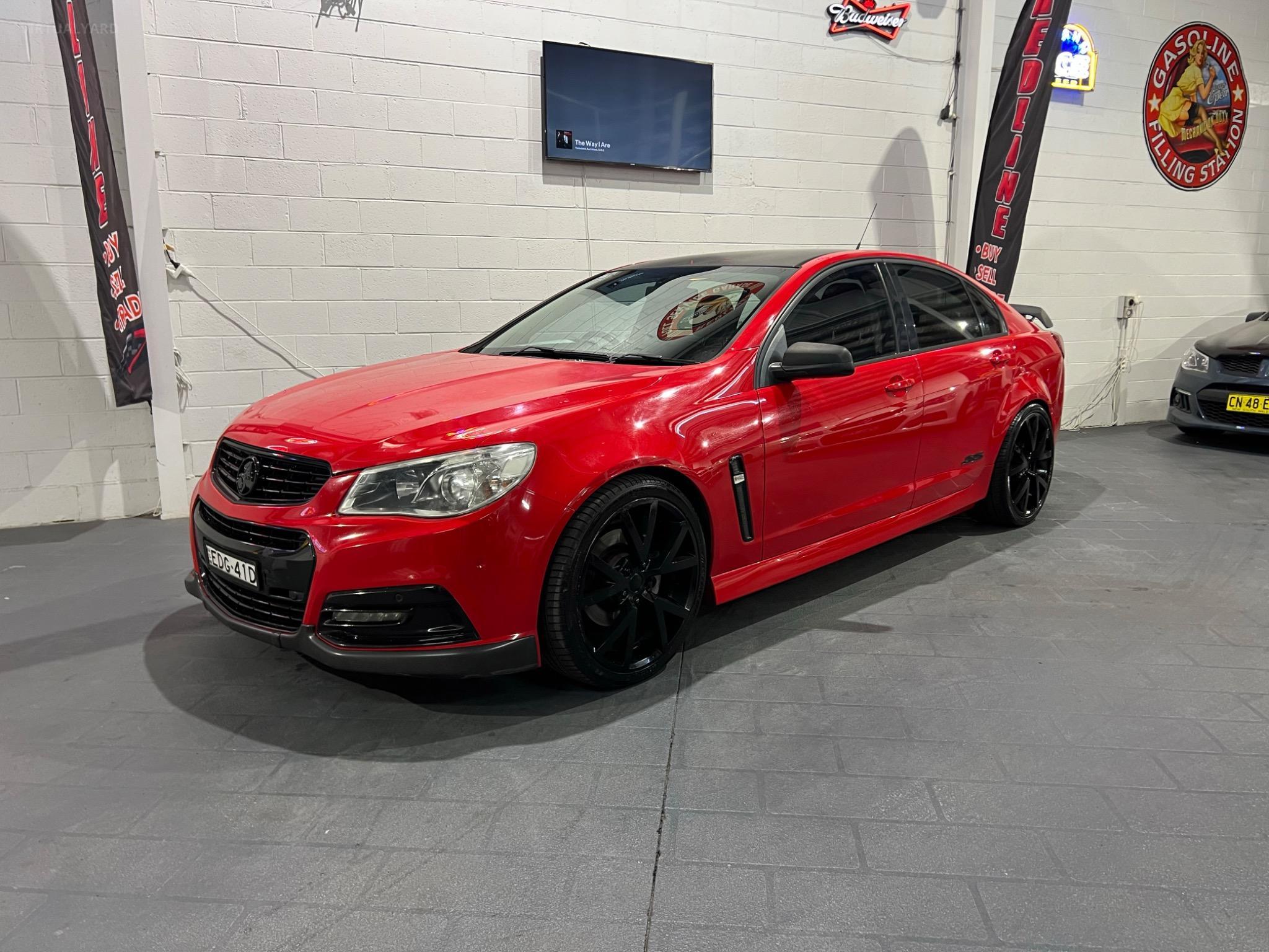 HOLDEN COMMODORE