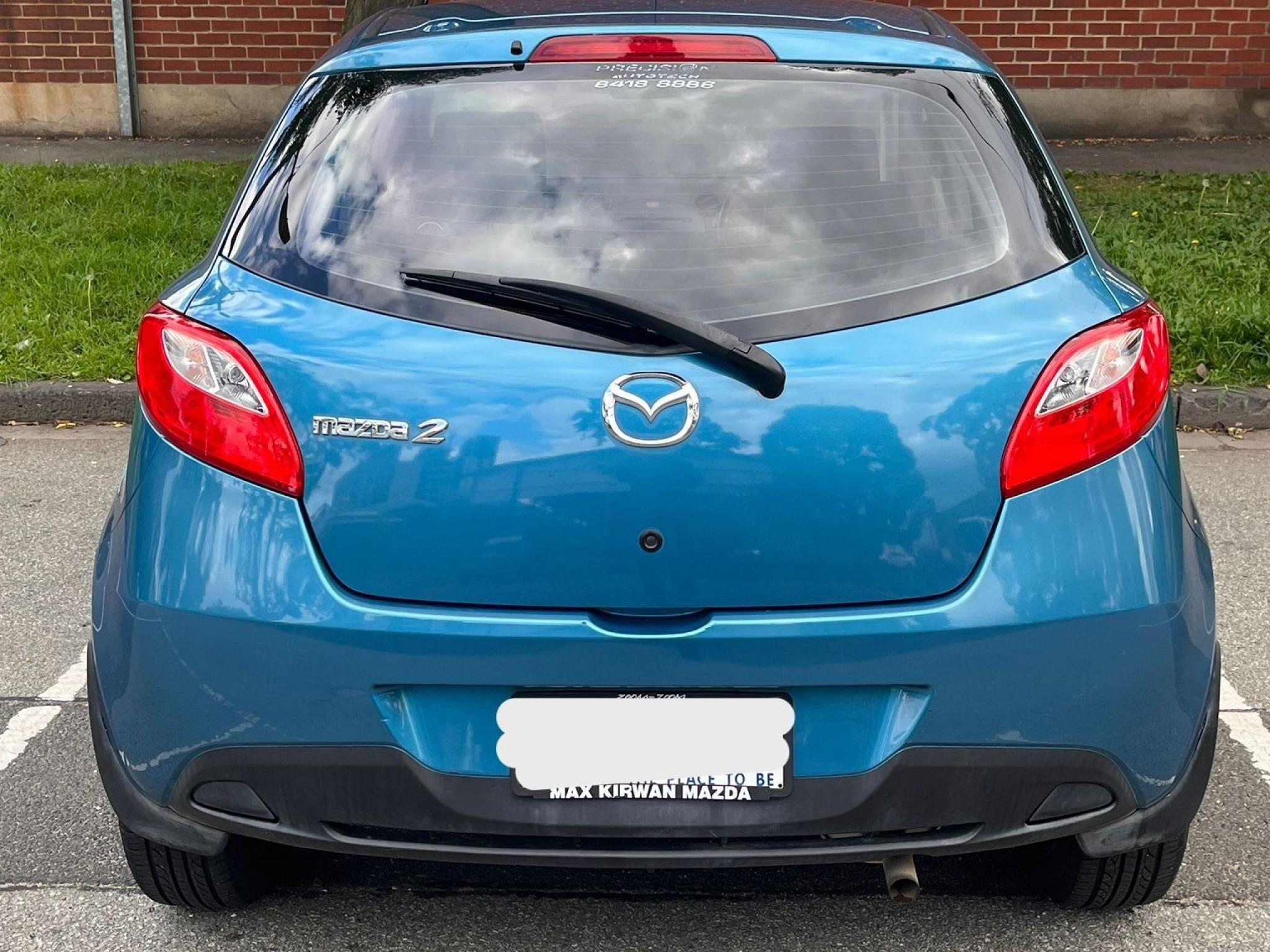 Mazda 2