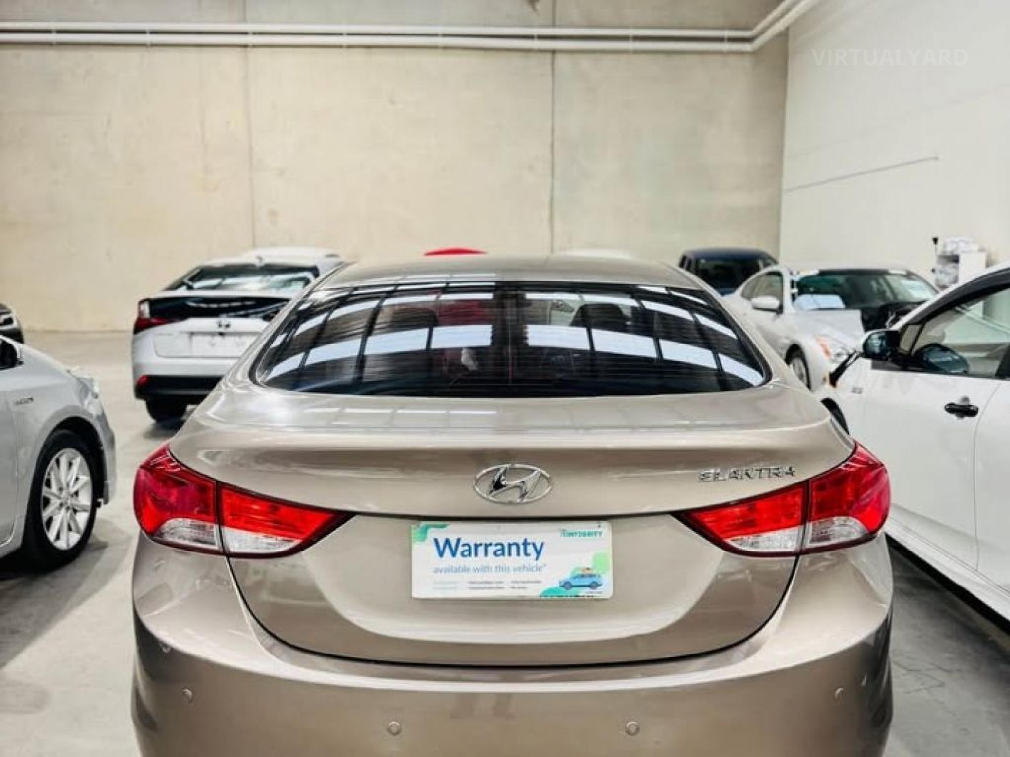 HYUNDAI ELANTRA