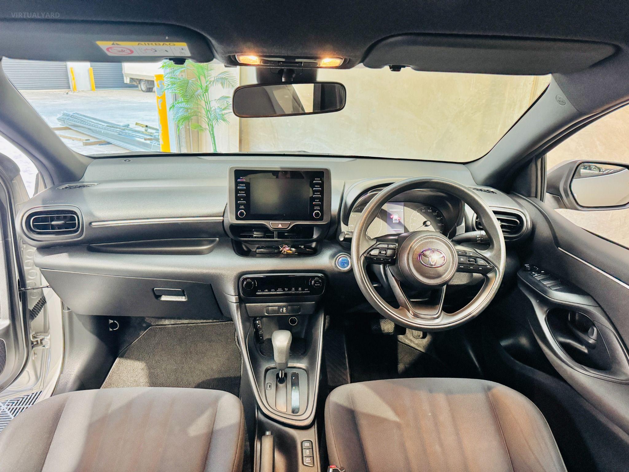 TOYOTA YARIS