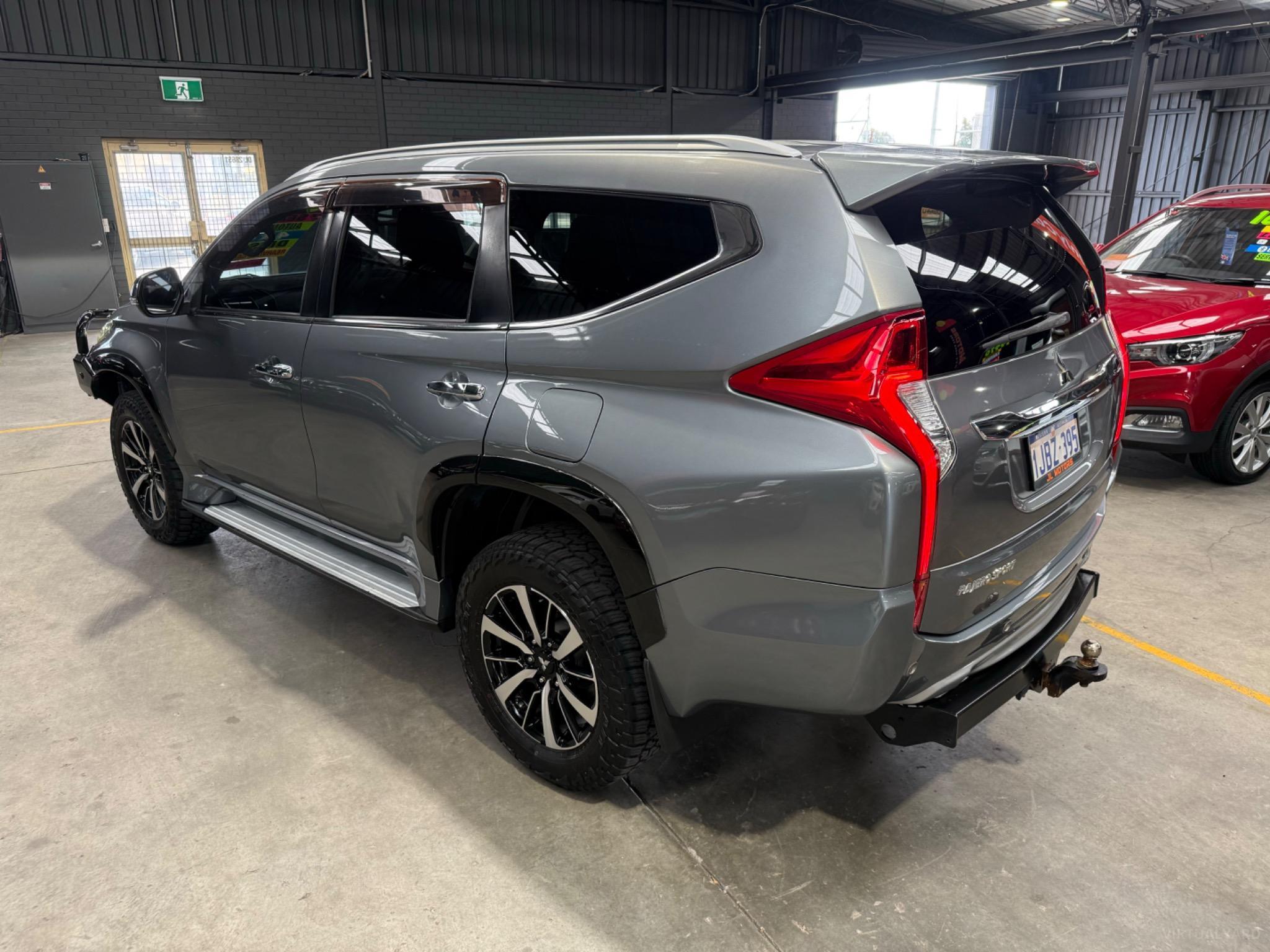 Mitsubishi Pajero Sport