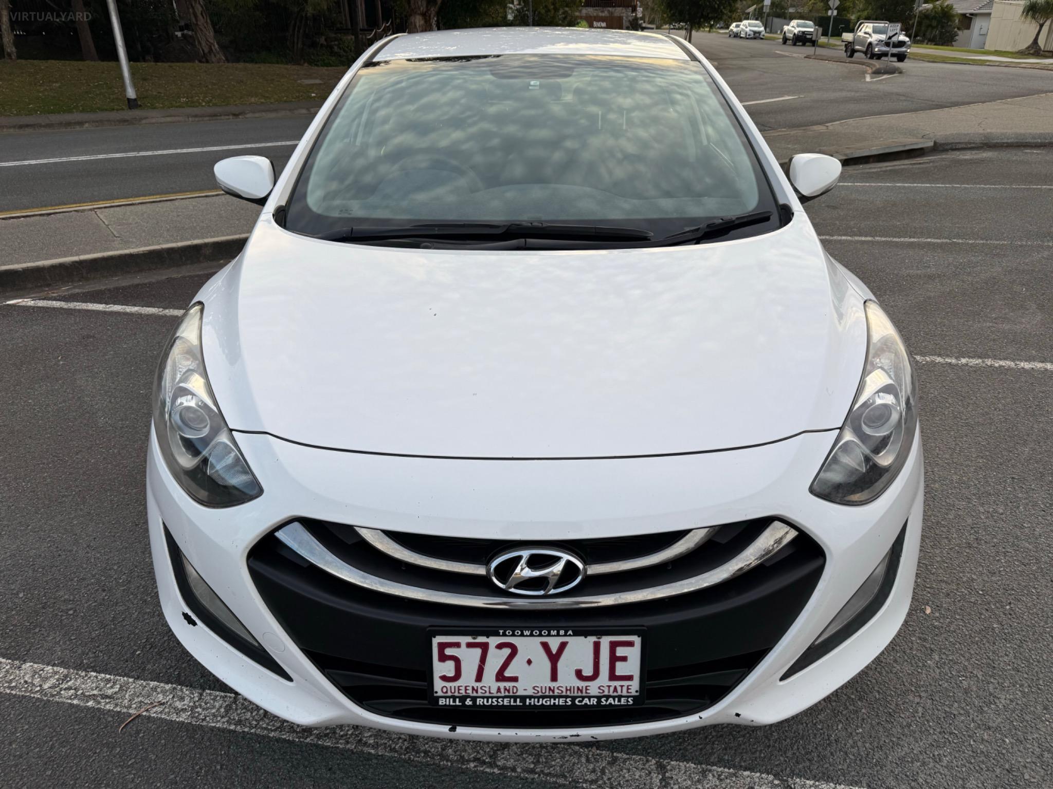 HYUNDAI i30