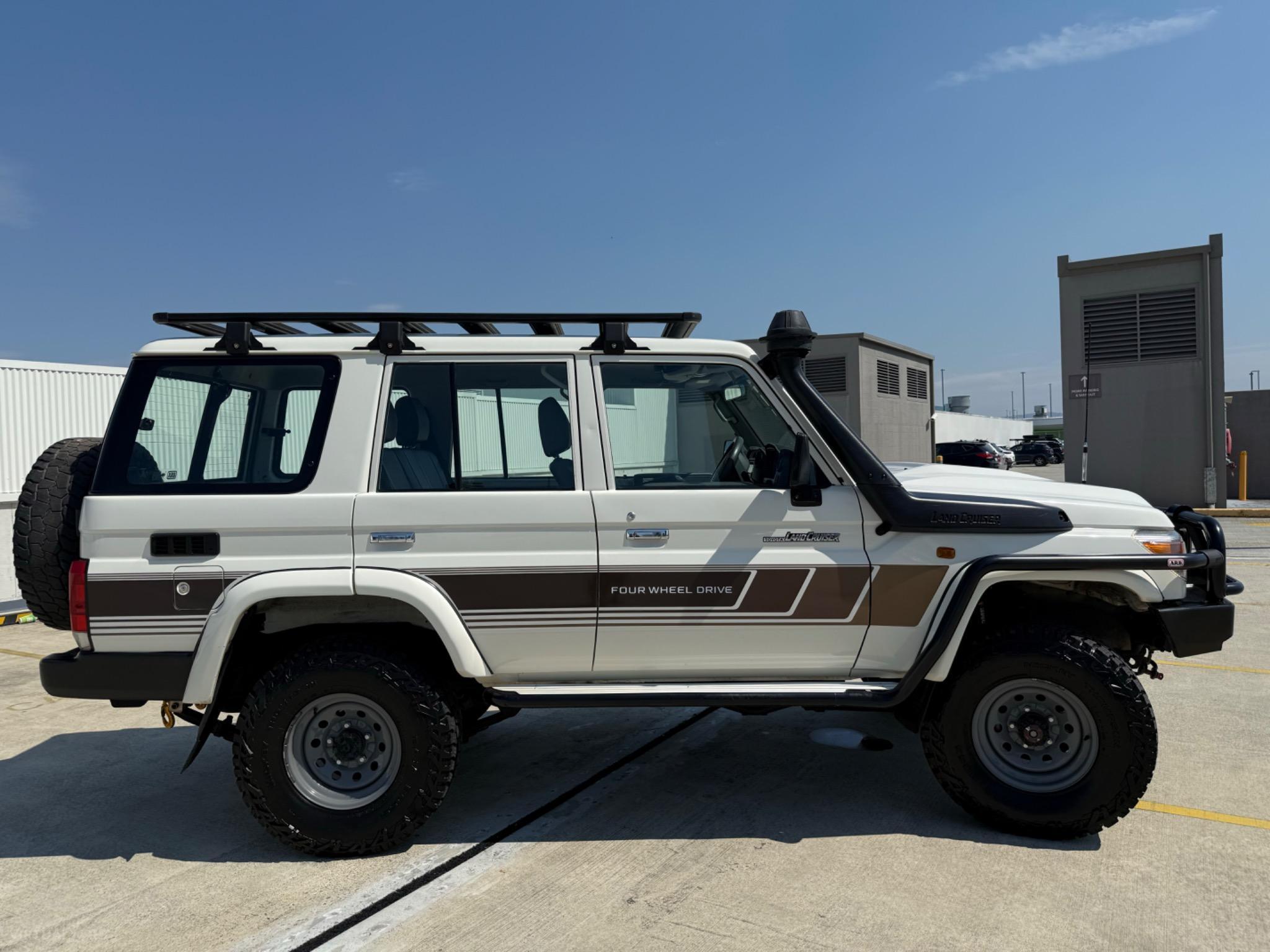 TOYOTA LANDCRUISER