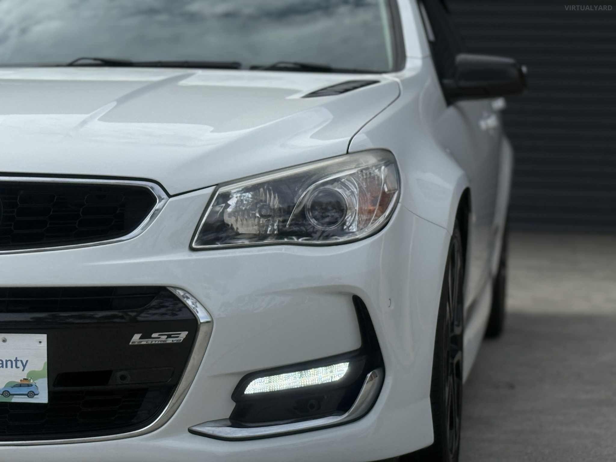 HOLDEN COMMODORE