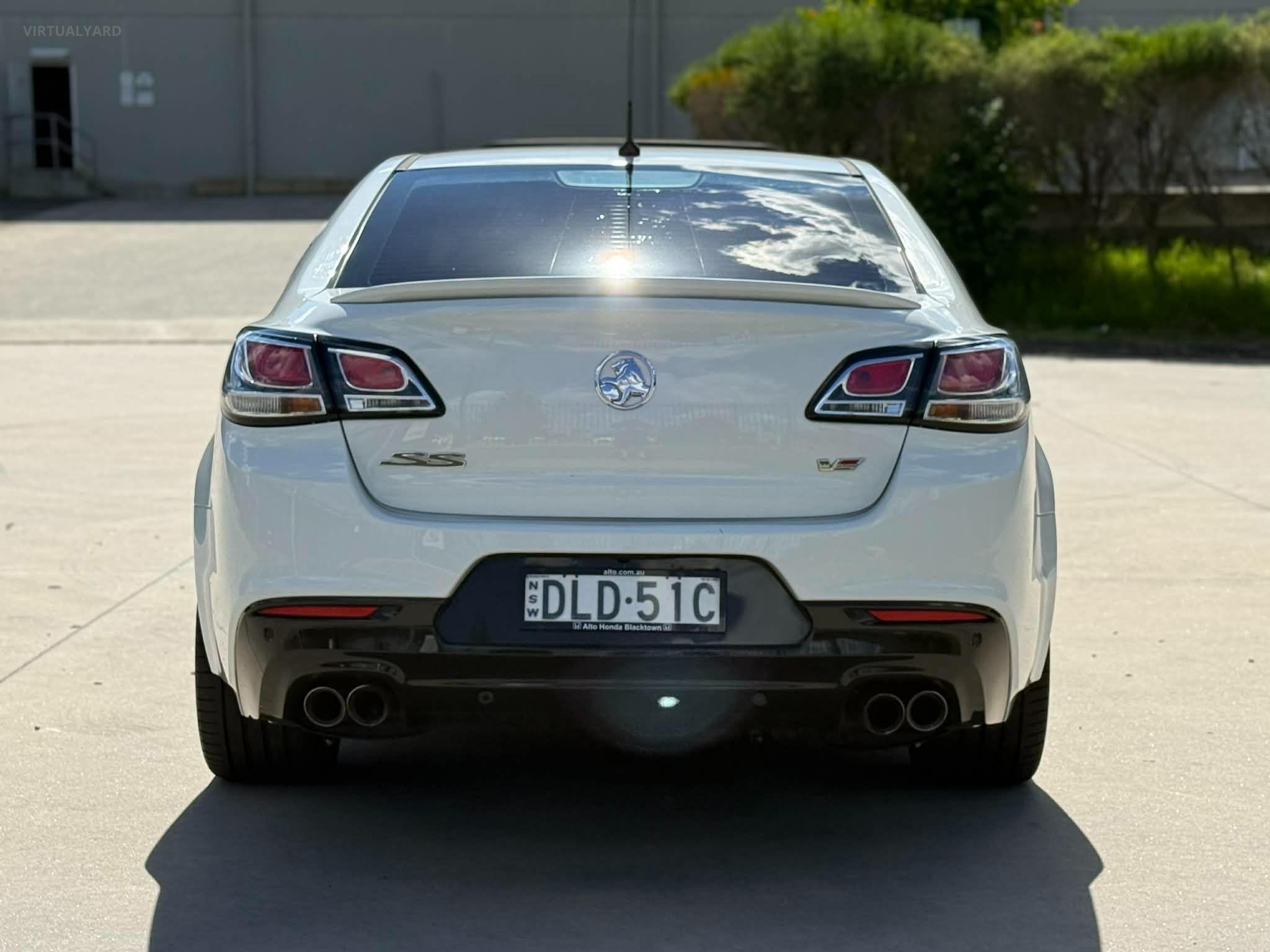HOLDEN COMMODORE