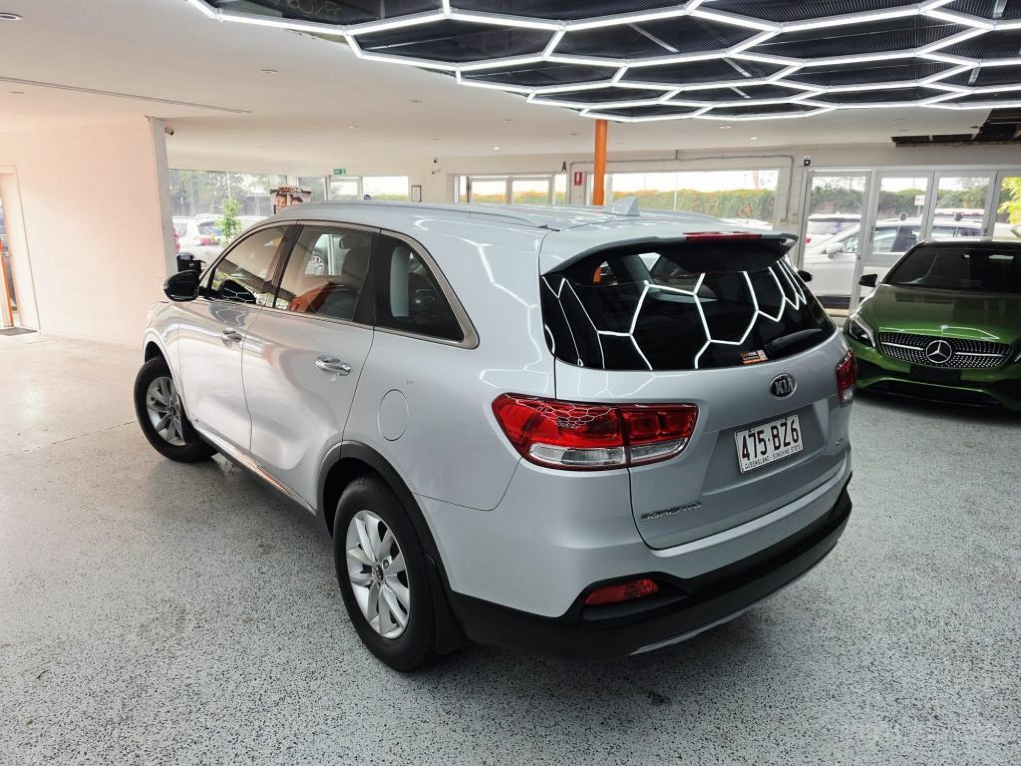 KIA SORENTO