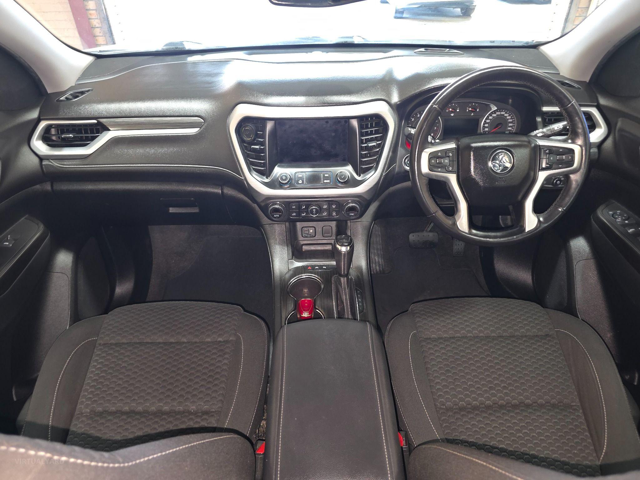 HOLDEN ACADIA