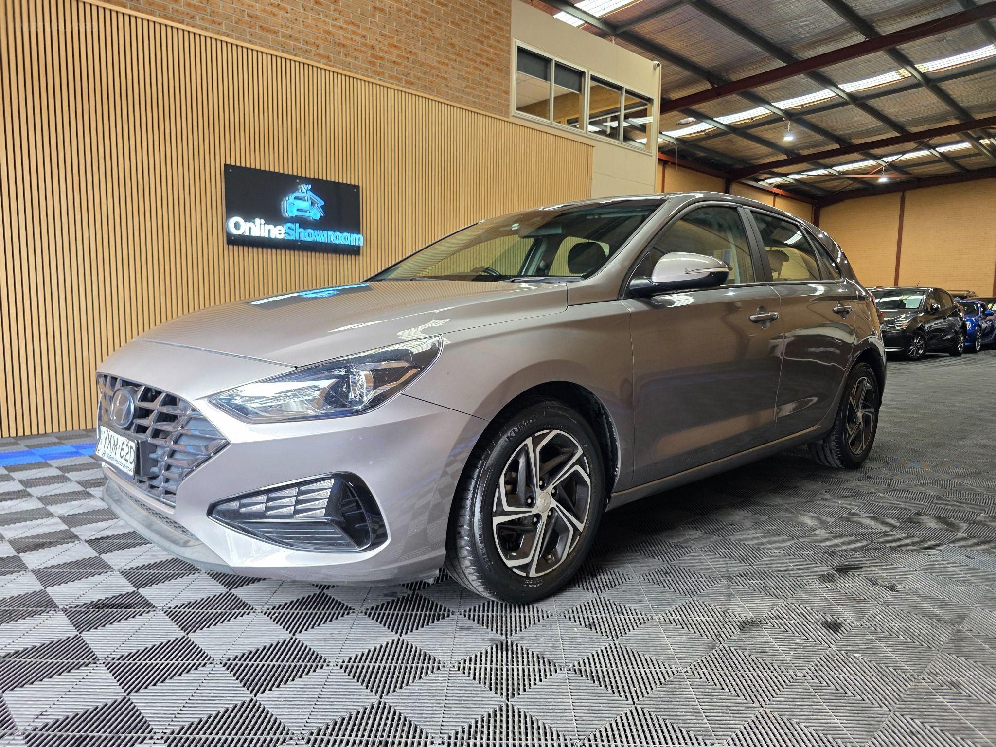 HYUNDAI i30