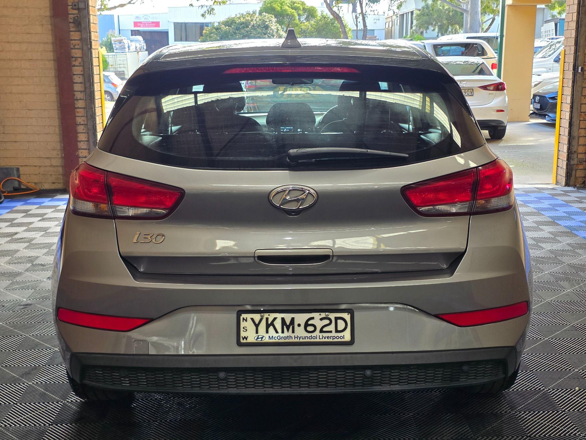 HYUNDAI i30