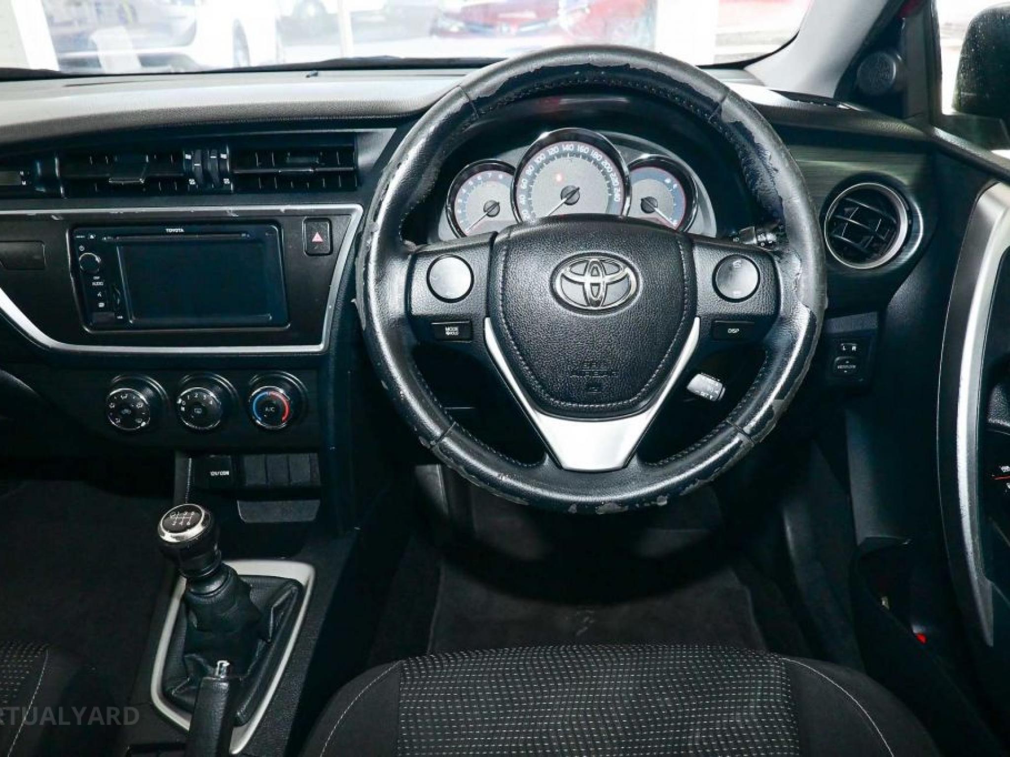 TOYOTA COROLLA