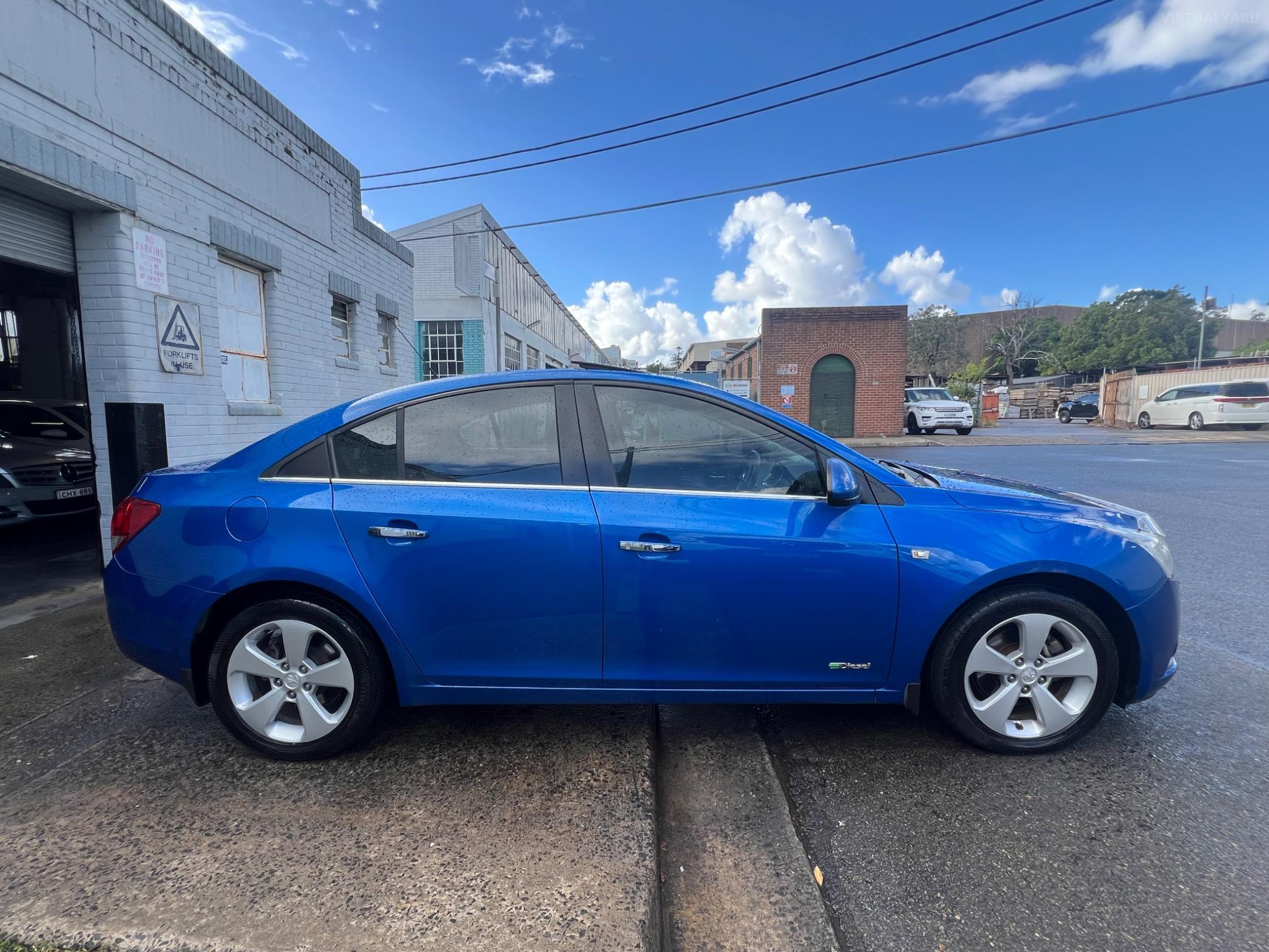 HOLDEN CRUZE