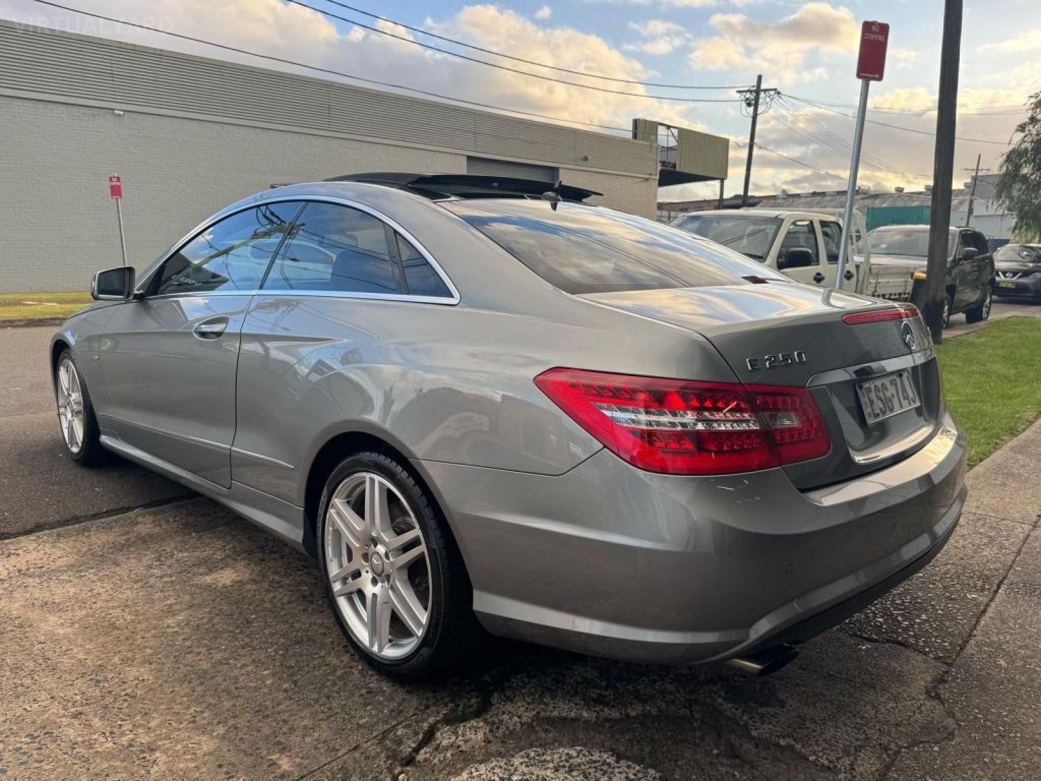 MERCEDES-BENZ E250