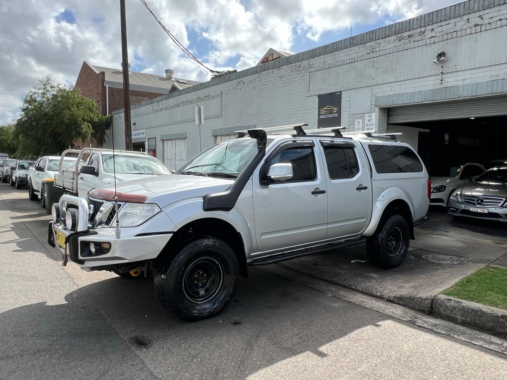 NISSAN NAVARA
