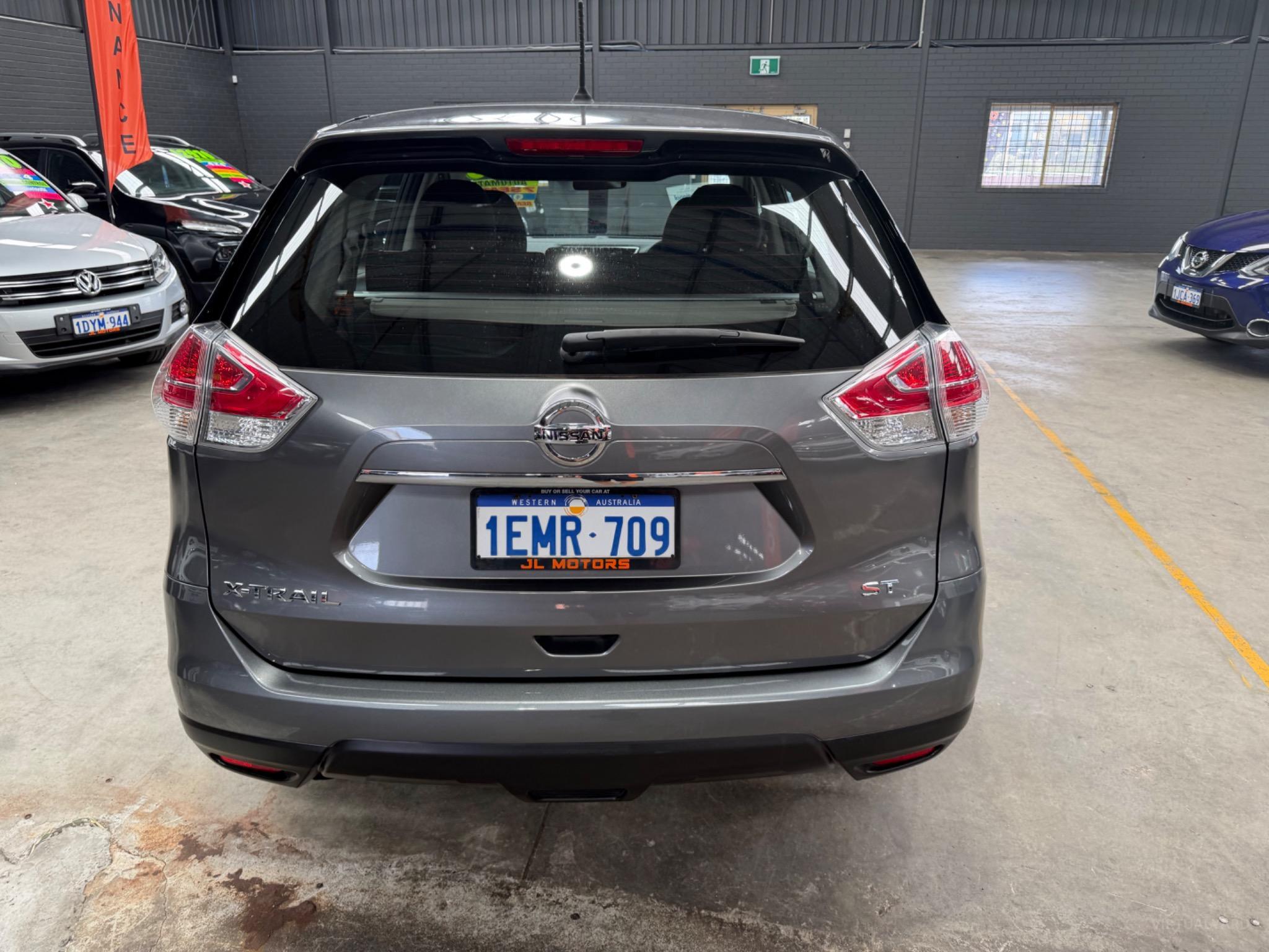 Nissan X-TRAIL