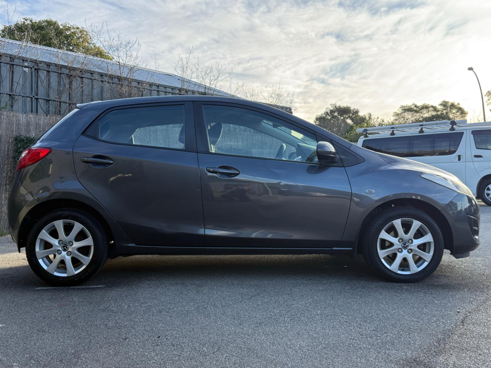 Mazda 2