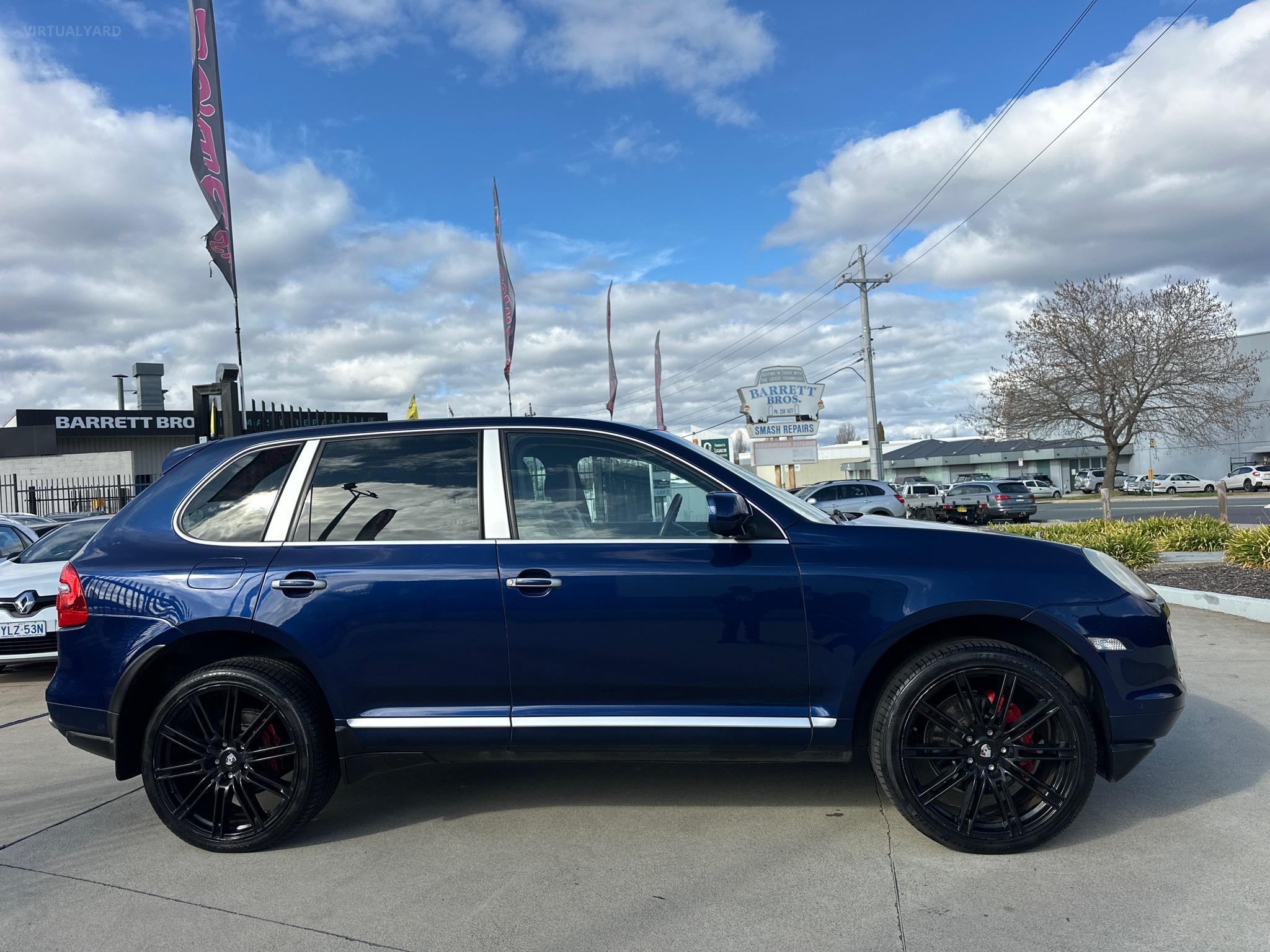 PORSCHE CAYENNE