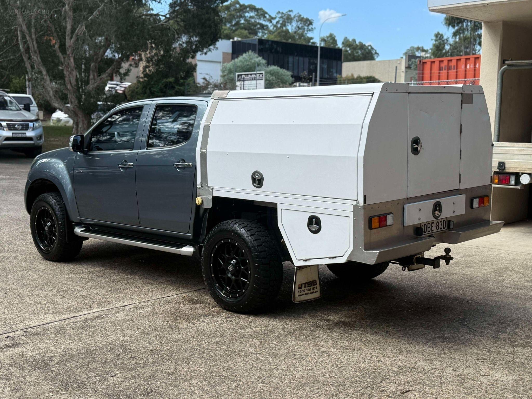 ISUZU D-MAX