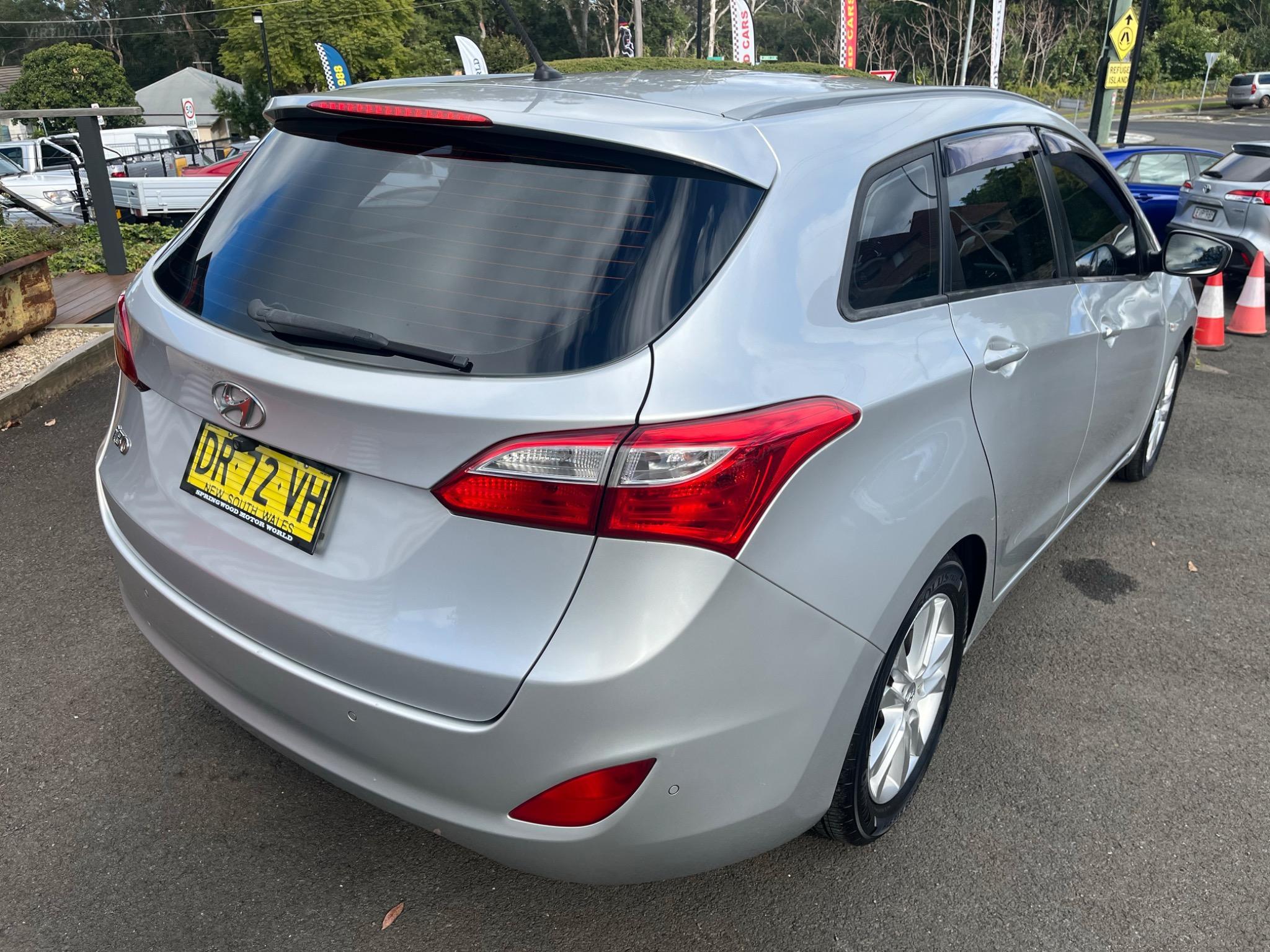 HYUNDAI i30