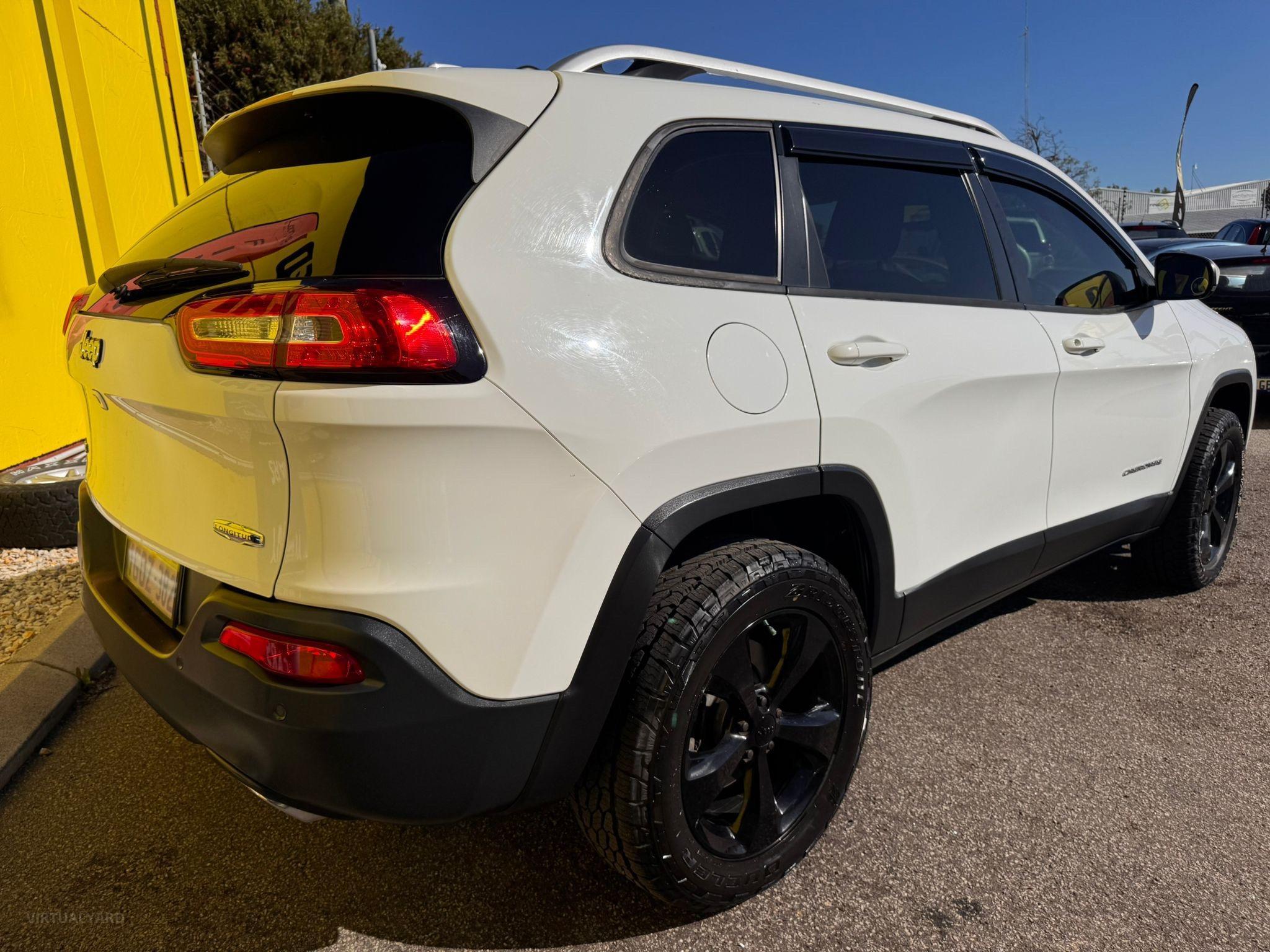 JEEP CHEROKEE
