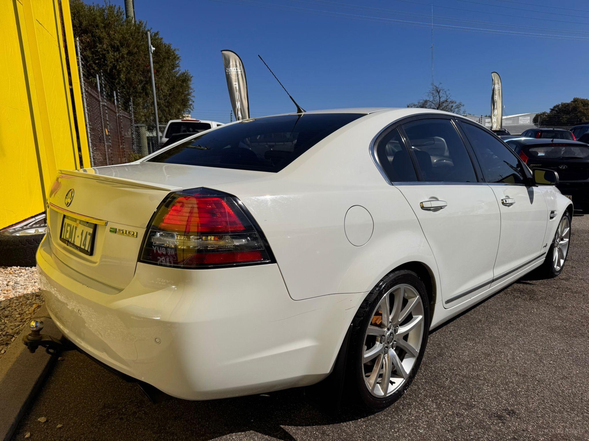 HOLDEN CALAIS