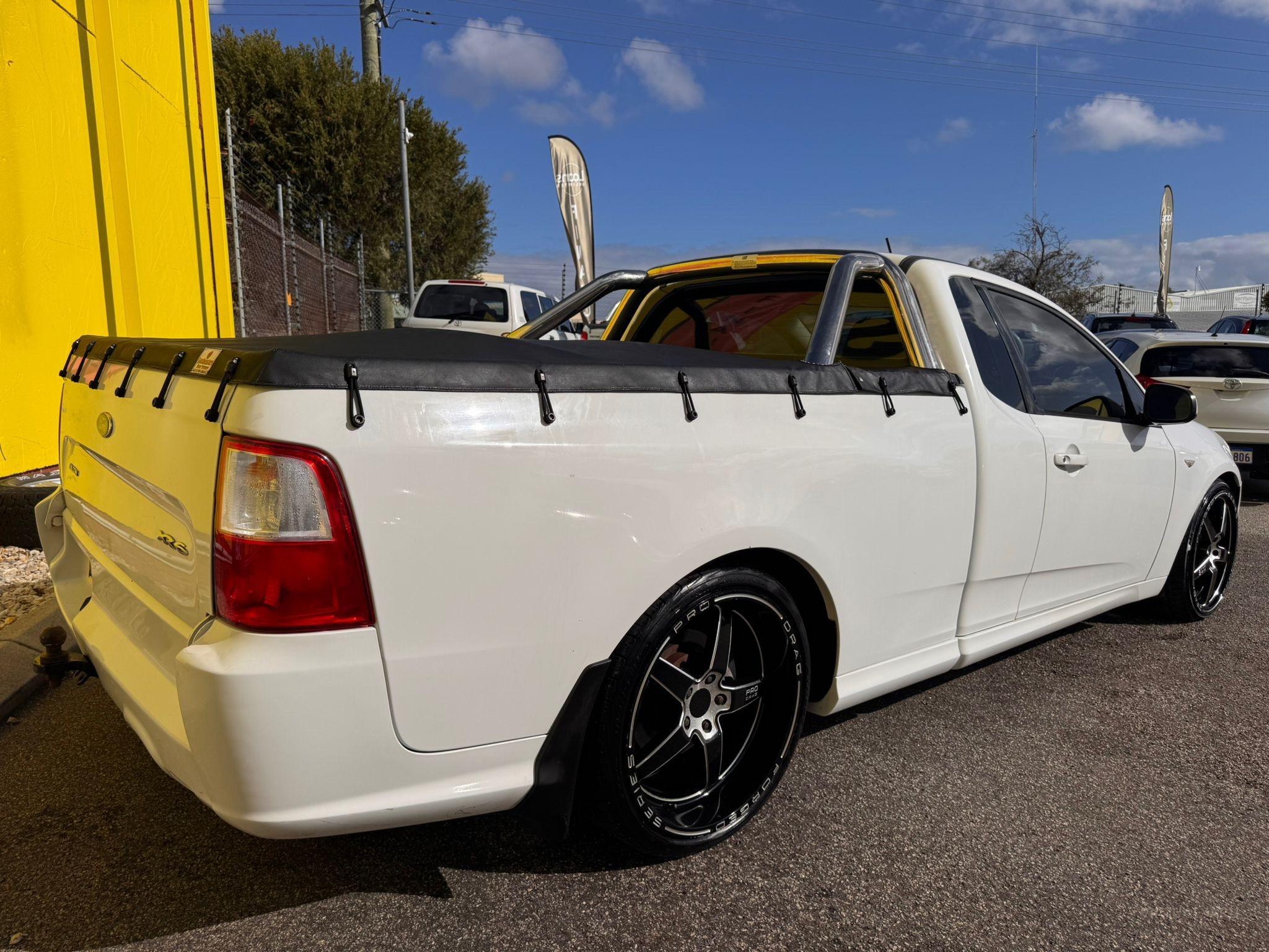 FORD FALCON